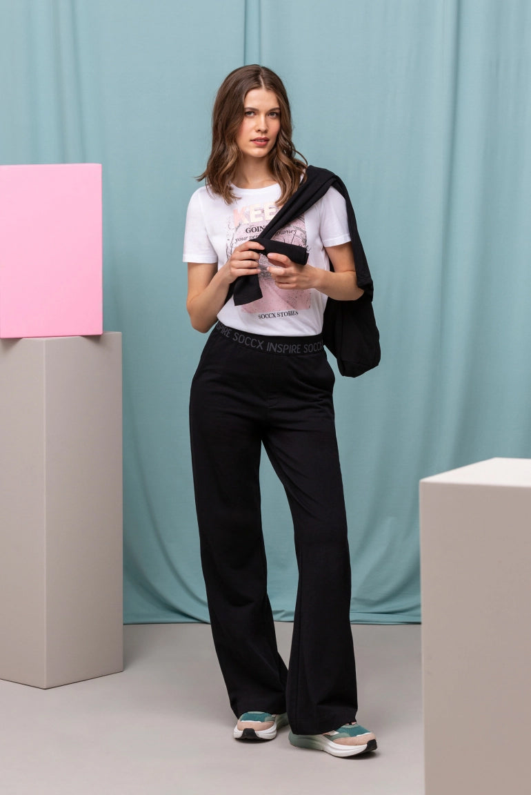 Hold your vision Look 1