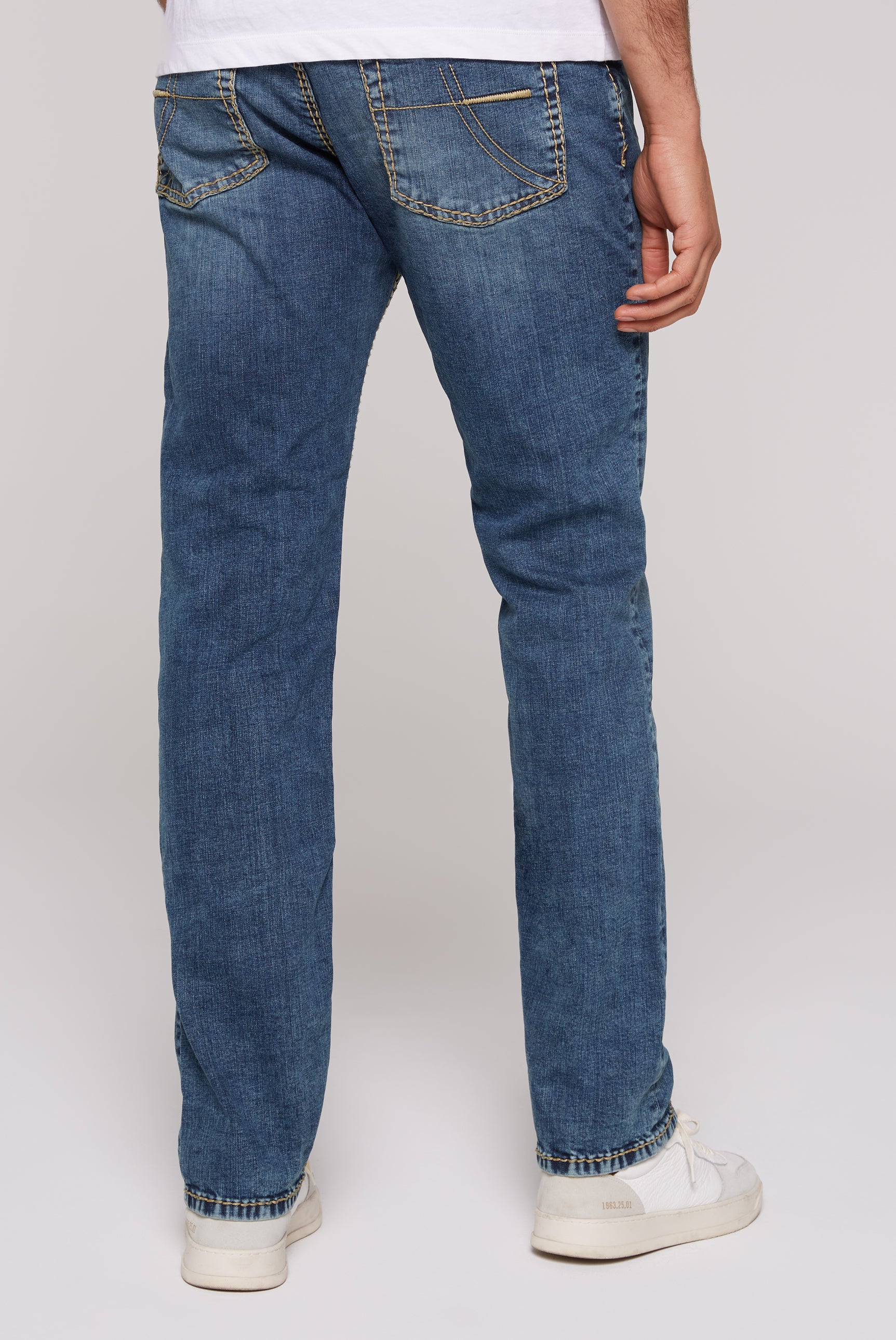 Jeansy NI:CO Regular Fit