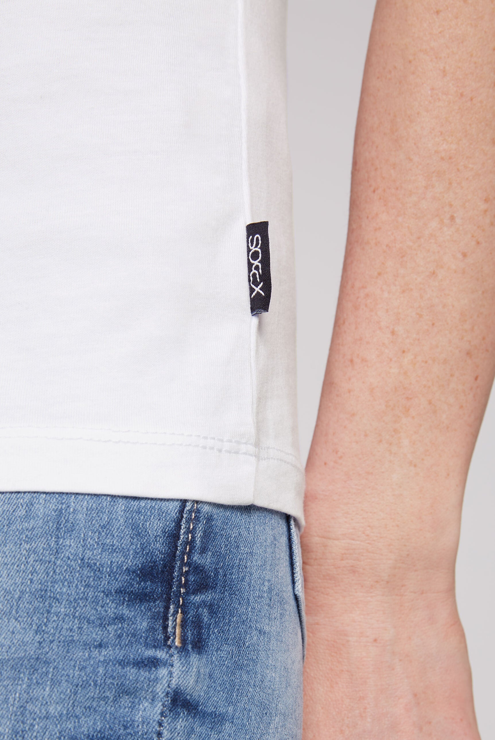 Basic T-Shirt z okrągłym dekoltem - 6