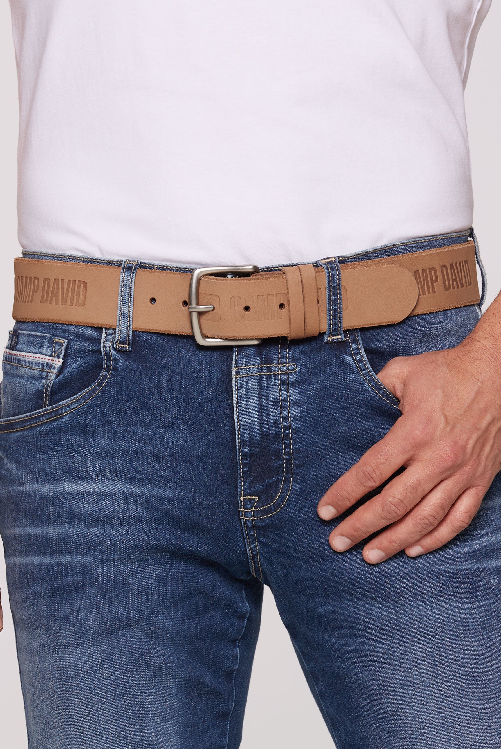 Pasek ze skóry z tłoczeniami logo - 2