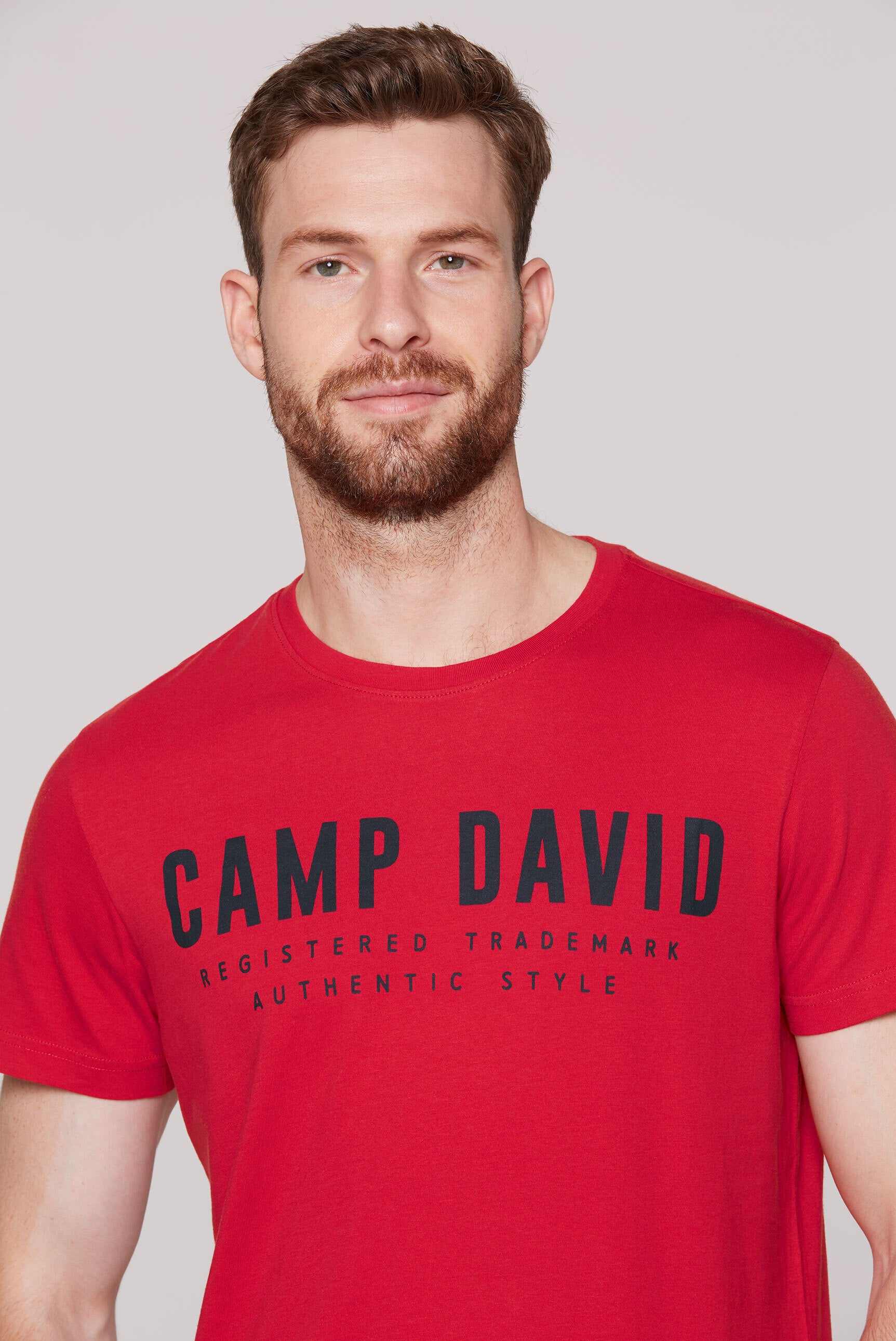 Koszulka z podstawowej kolekcji z logo - 4