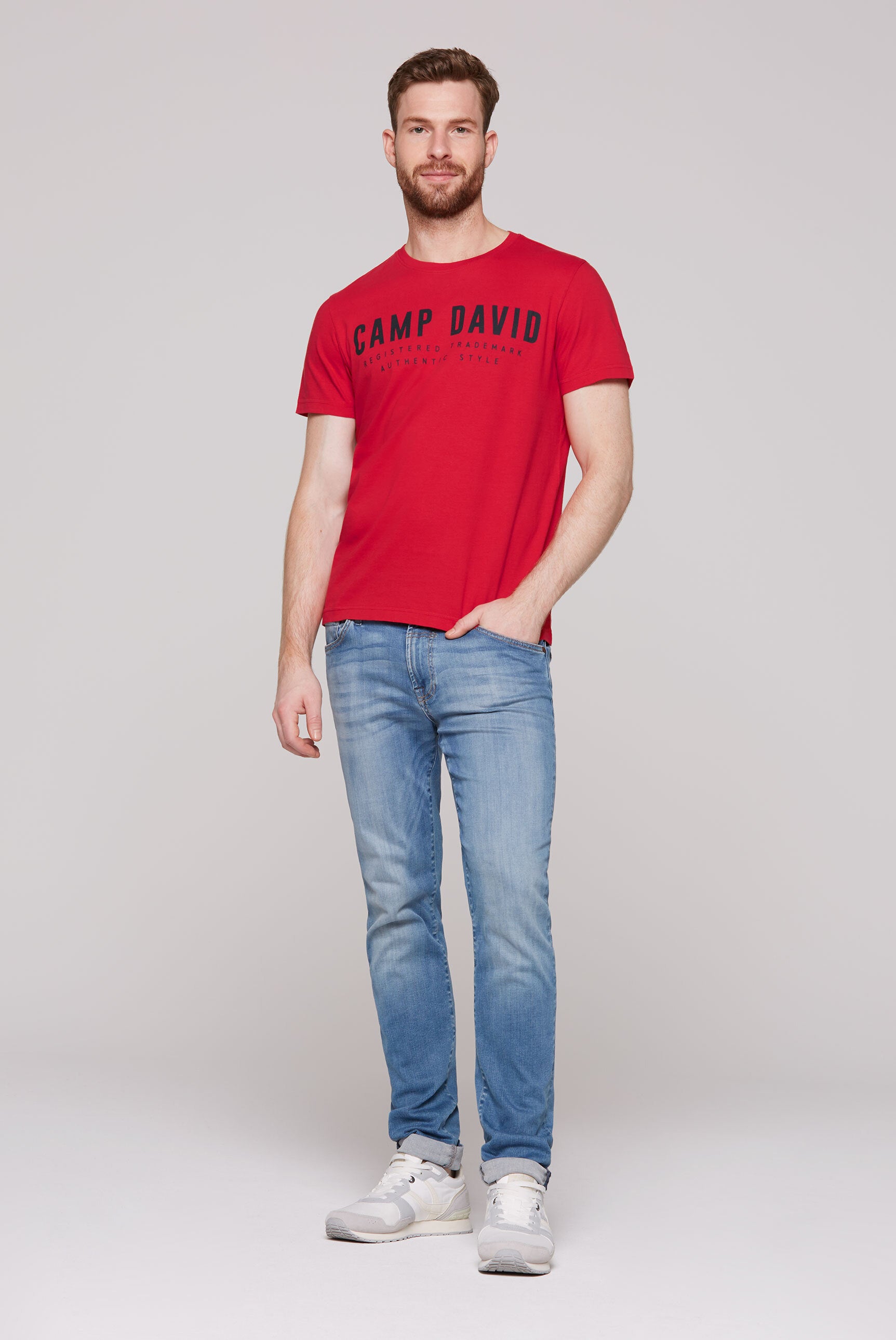 Koszulka z podstawowej kolekcji z logo - 3