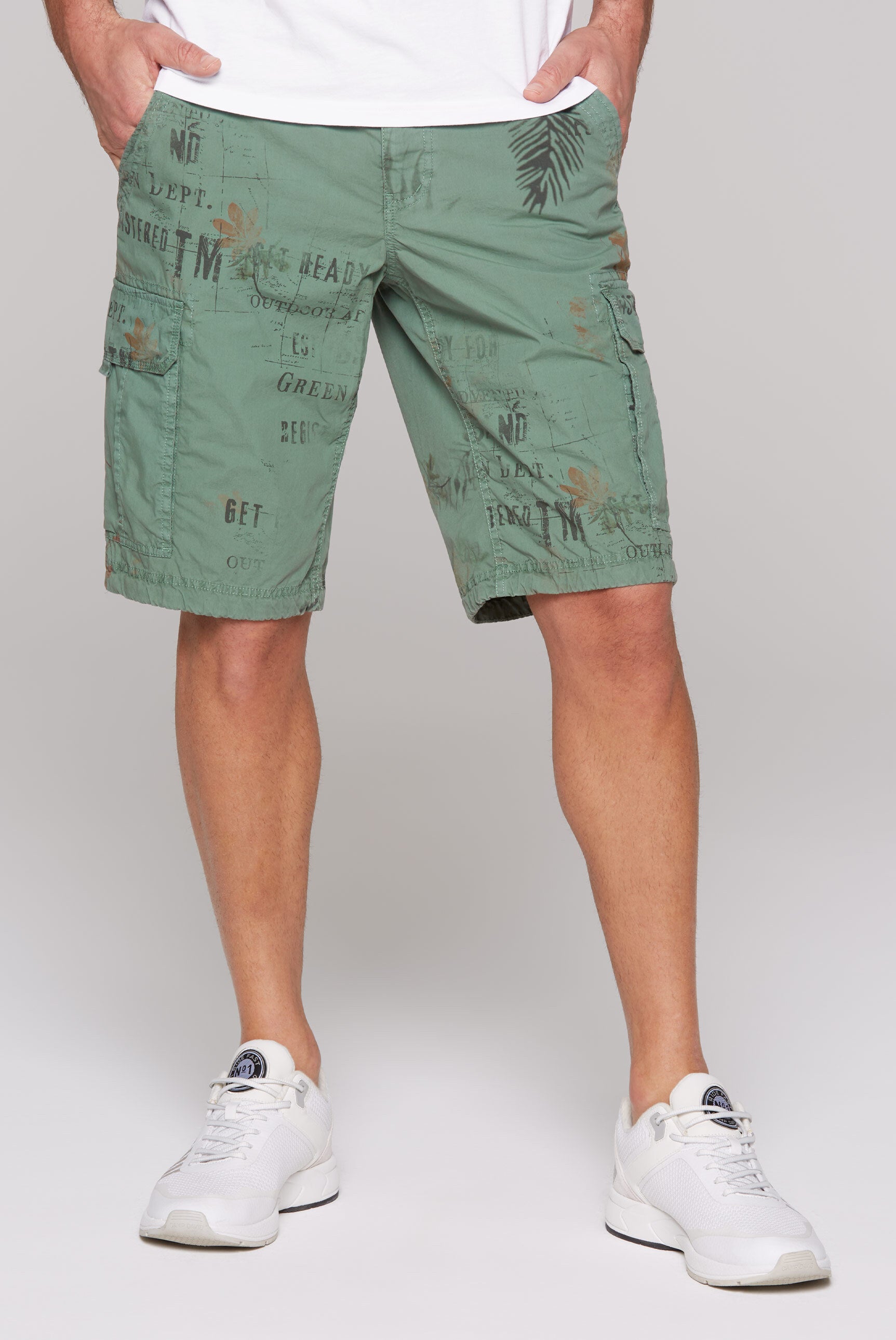 Cargo Shorts mit All Over Print deep green - 2