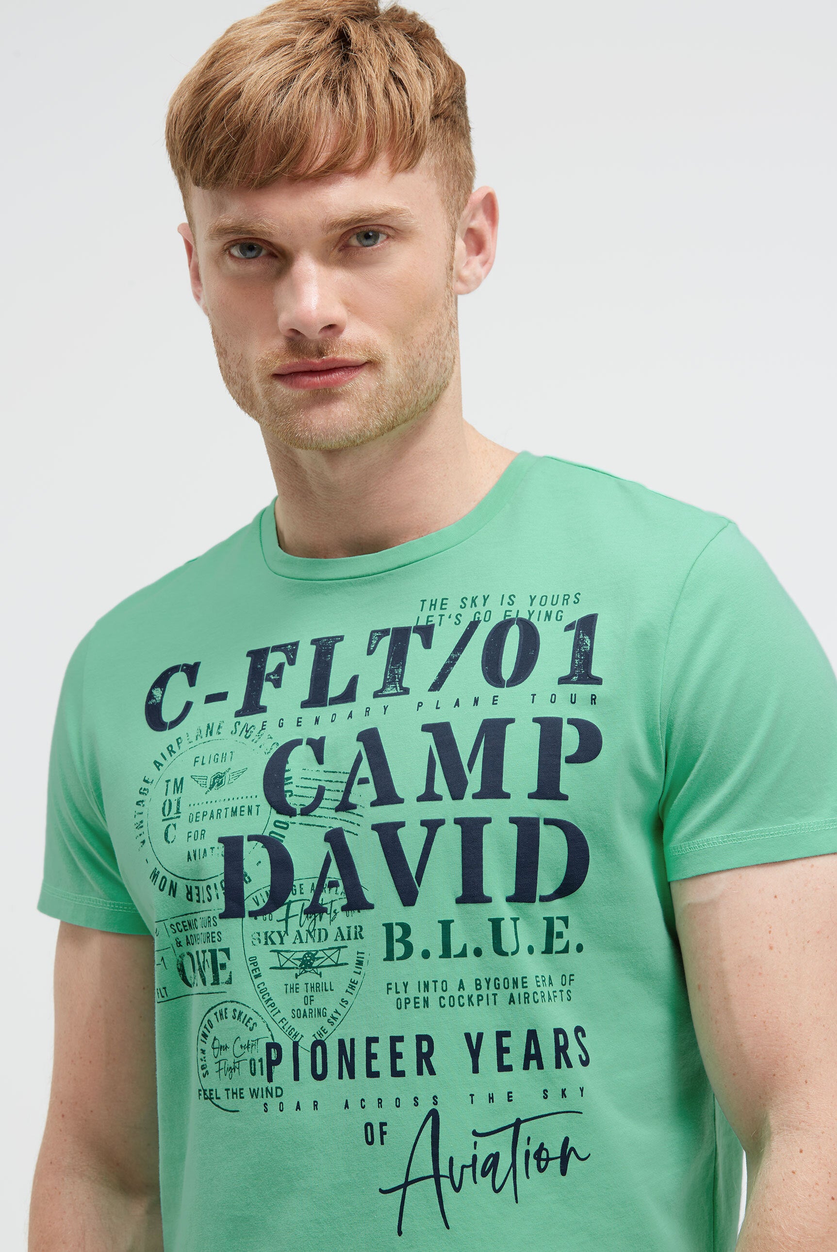 T-shirt z okrągłym dekoltem z puffprintem - 4