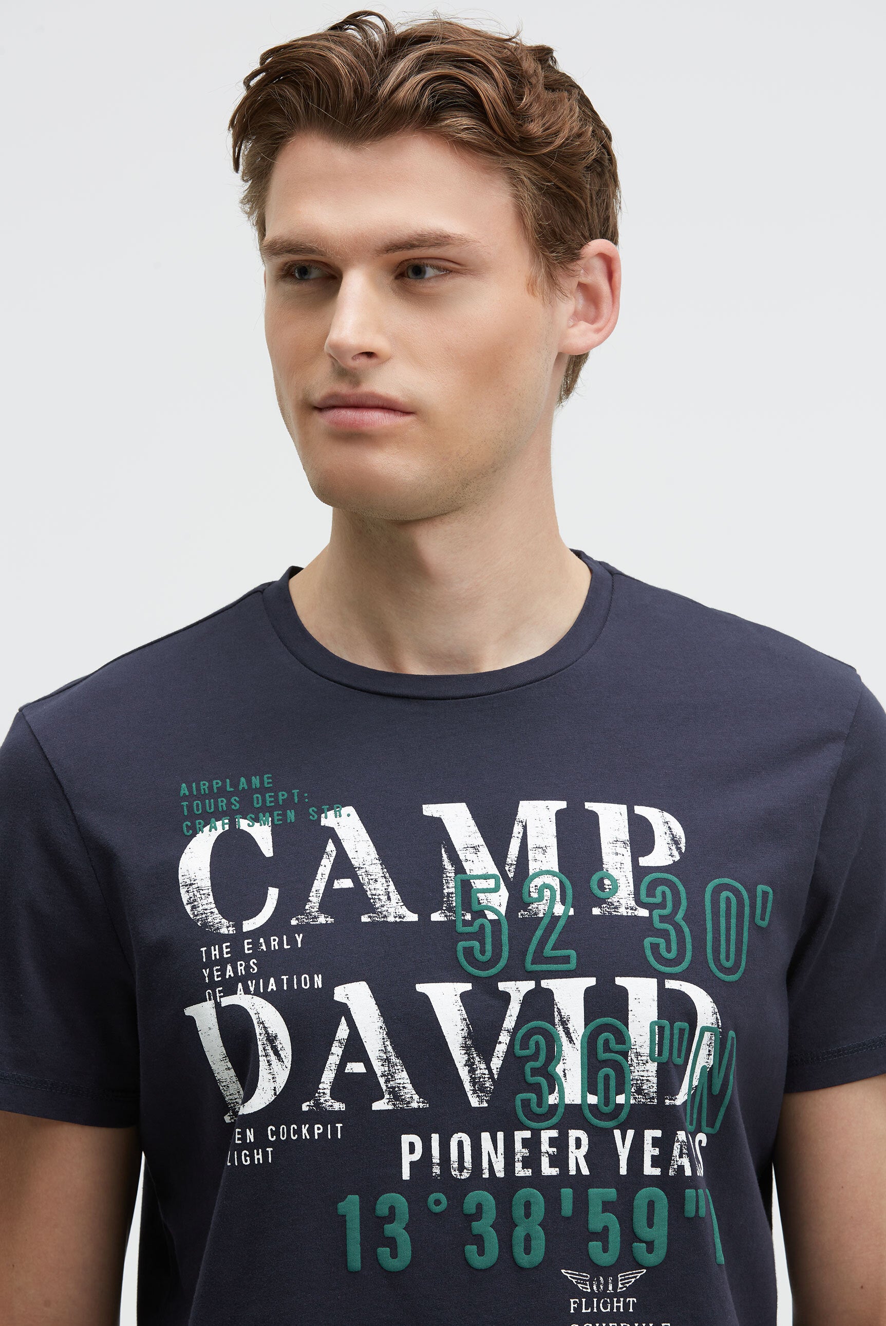 T-shirt z okrągłym dekoltem z puffprintem - 4