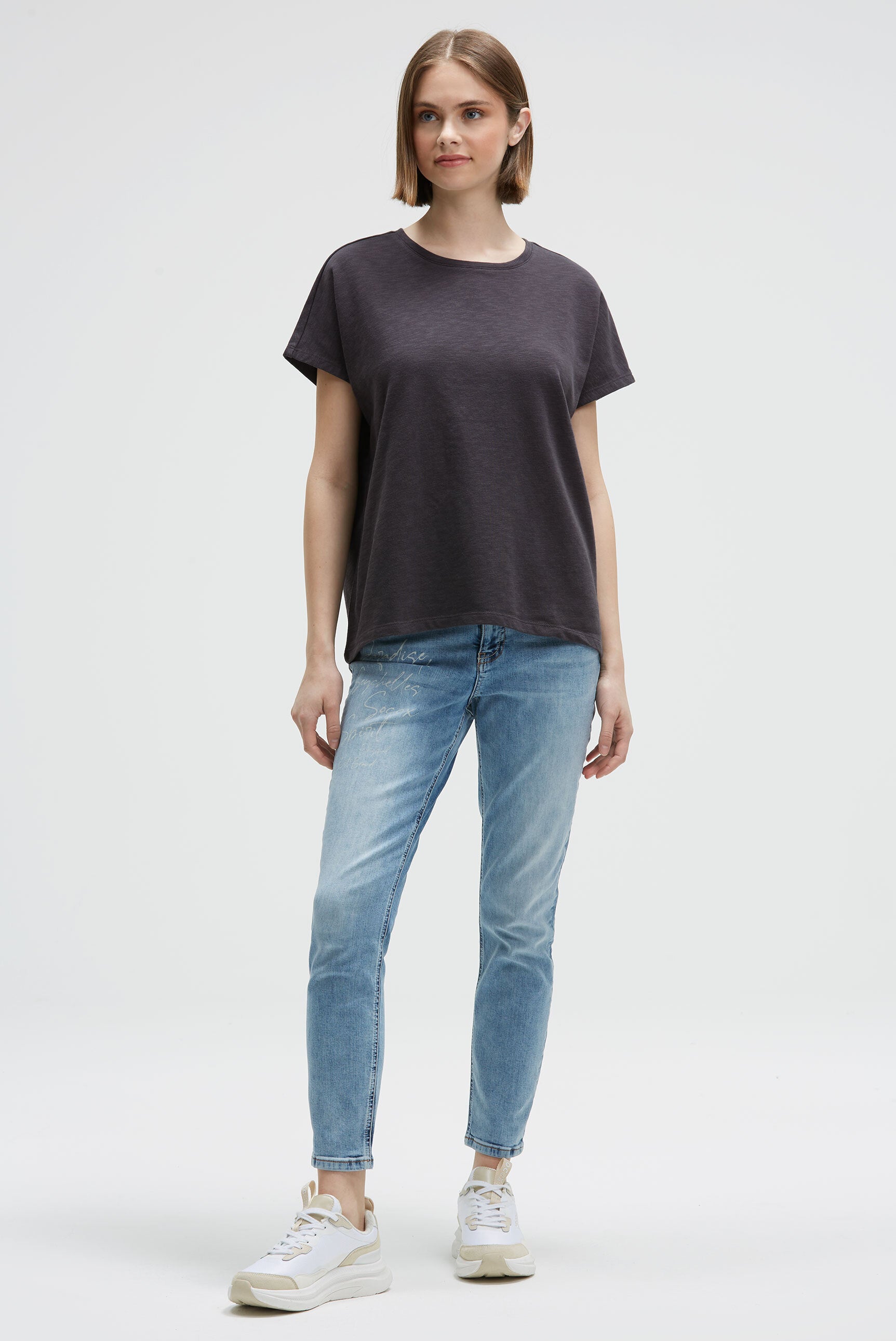 Bluzka bez rękawów oversize z nadrukiem z logo