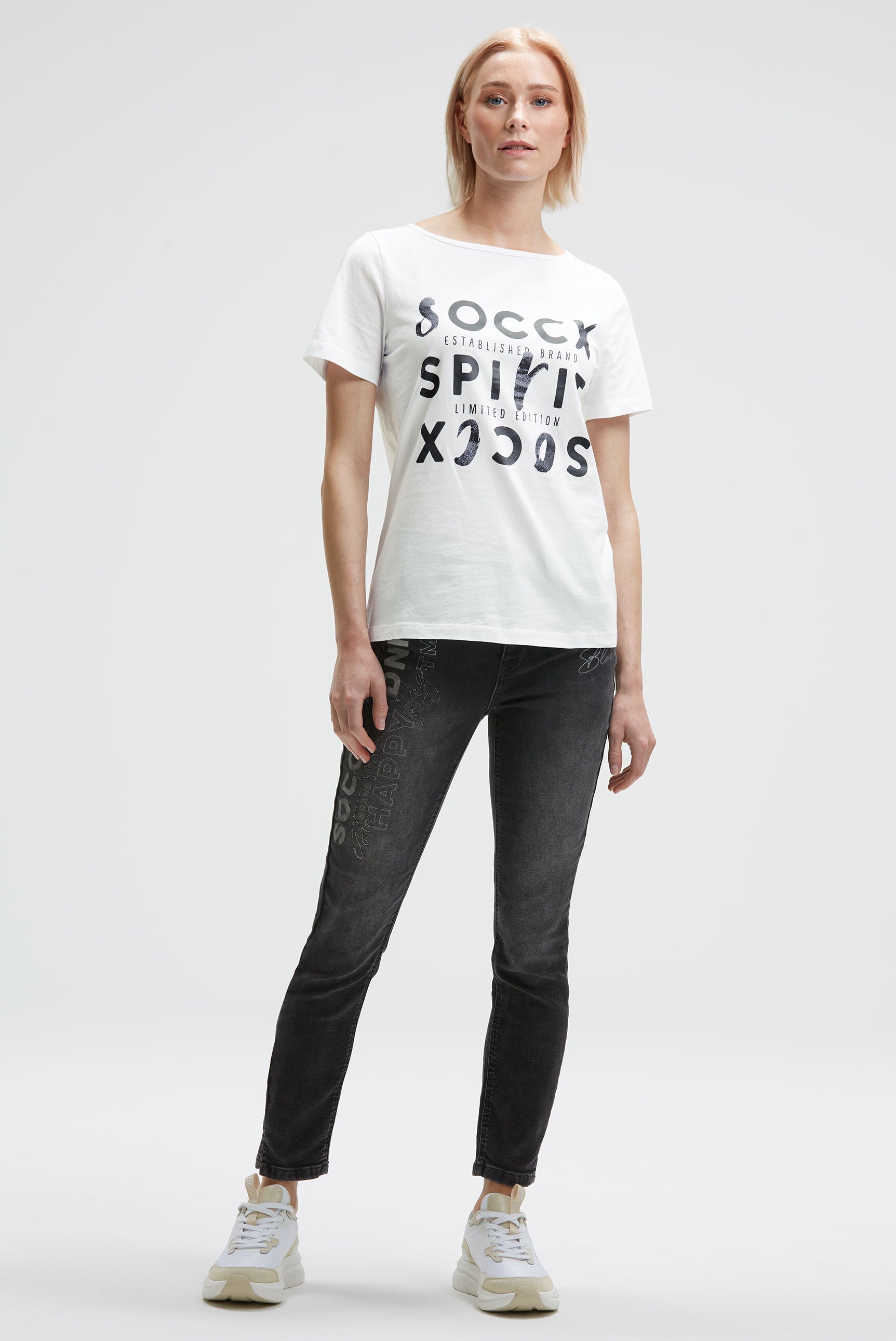 T-Shirt mit U-Boot-Ausschnitt und Artwork - 3