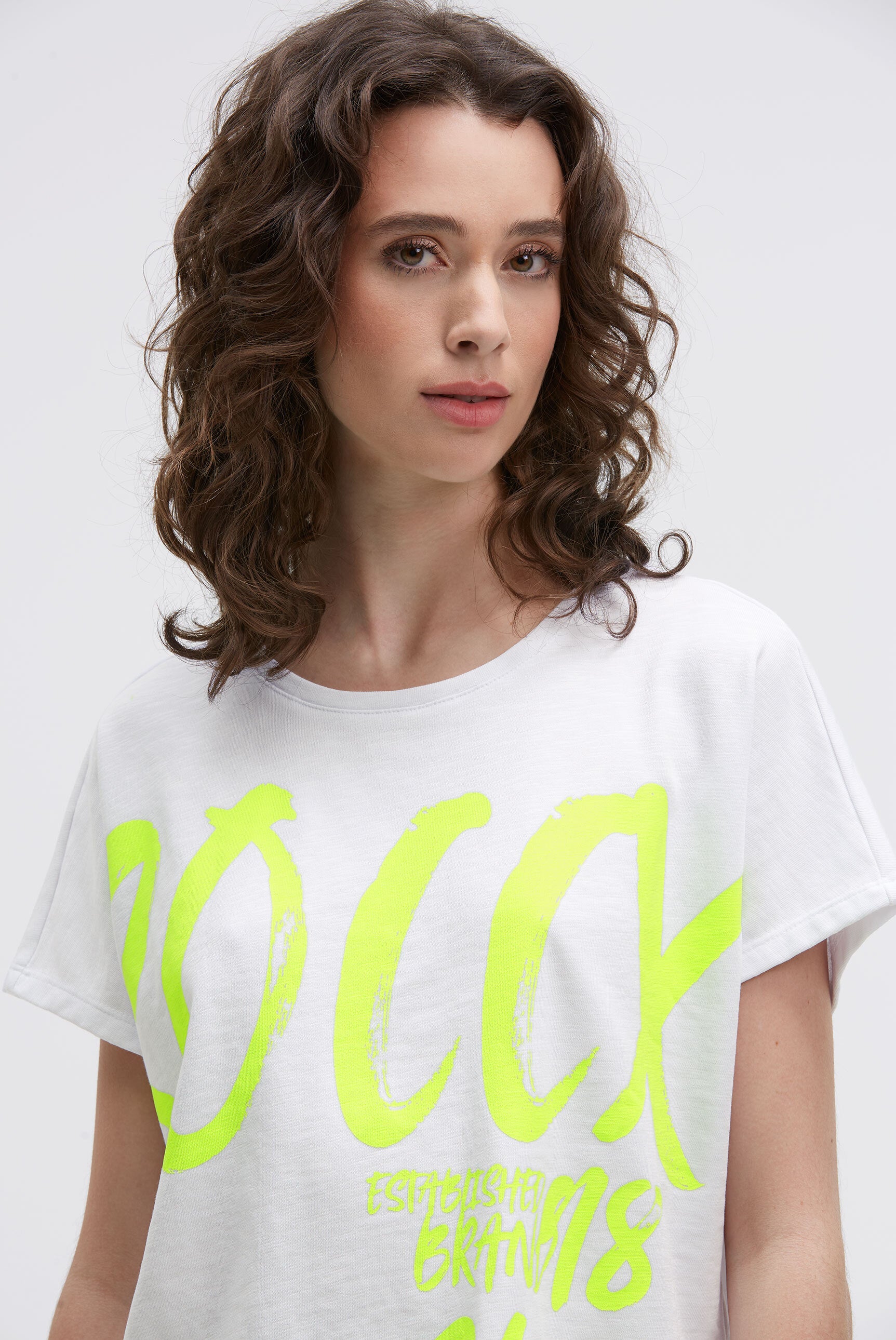 Bluzka bez rękawów oversize z nadrukiem z logo