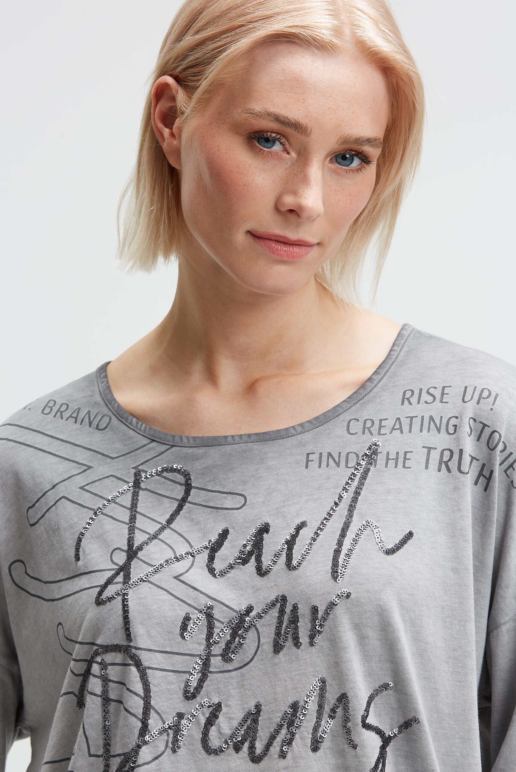 T-shirt oversize Oil Dyed z grafiką