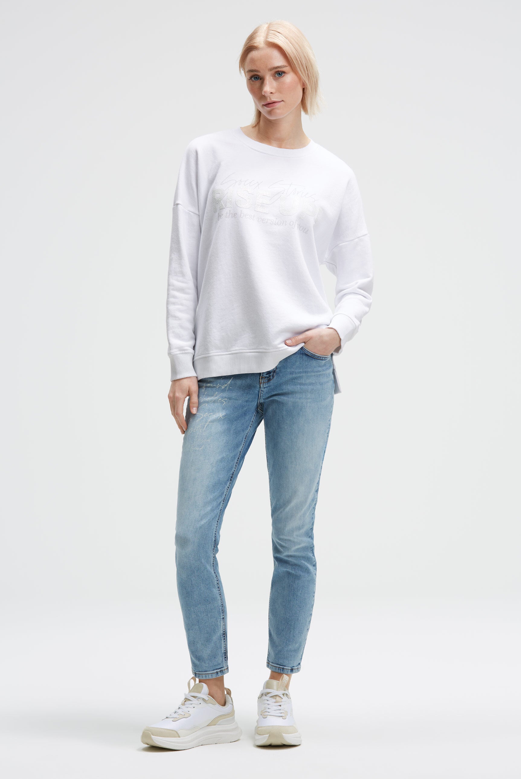 Sweatshirt z nadrukiem brokatowym rubber - 3