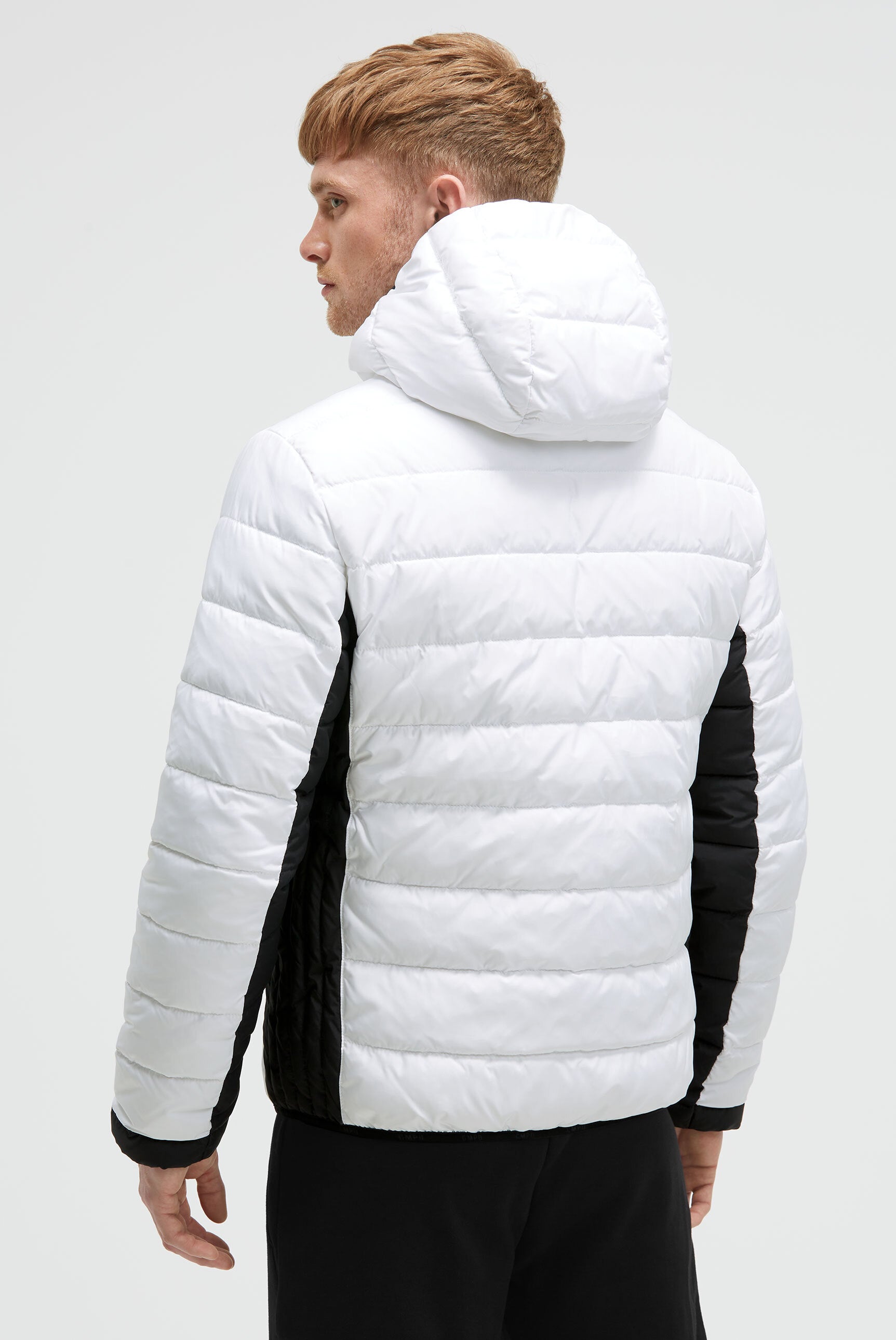 Pikowana kurtka z kapturem i nadrukiem winylowym - 5