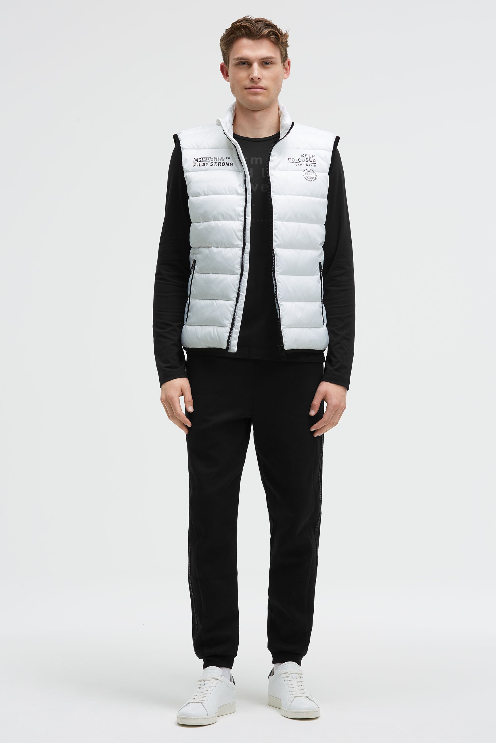 Kamizelka outdoorowa z miksem materiałów i błyszczącymi nadrukami - 3