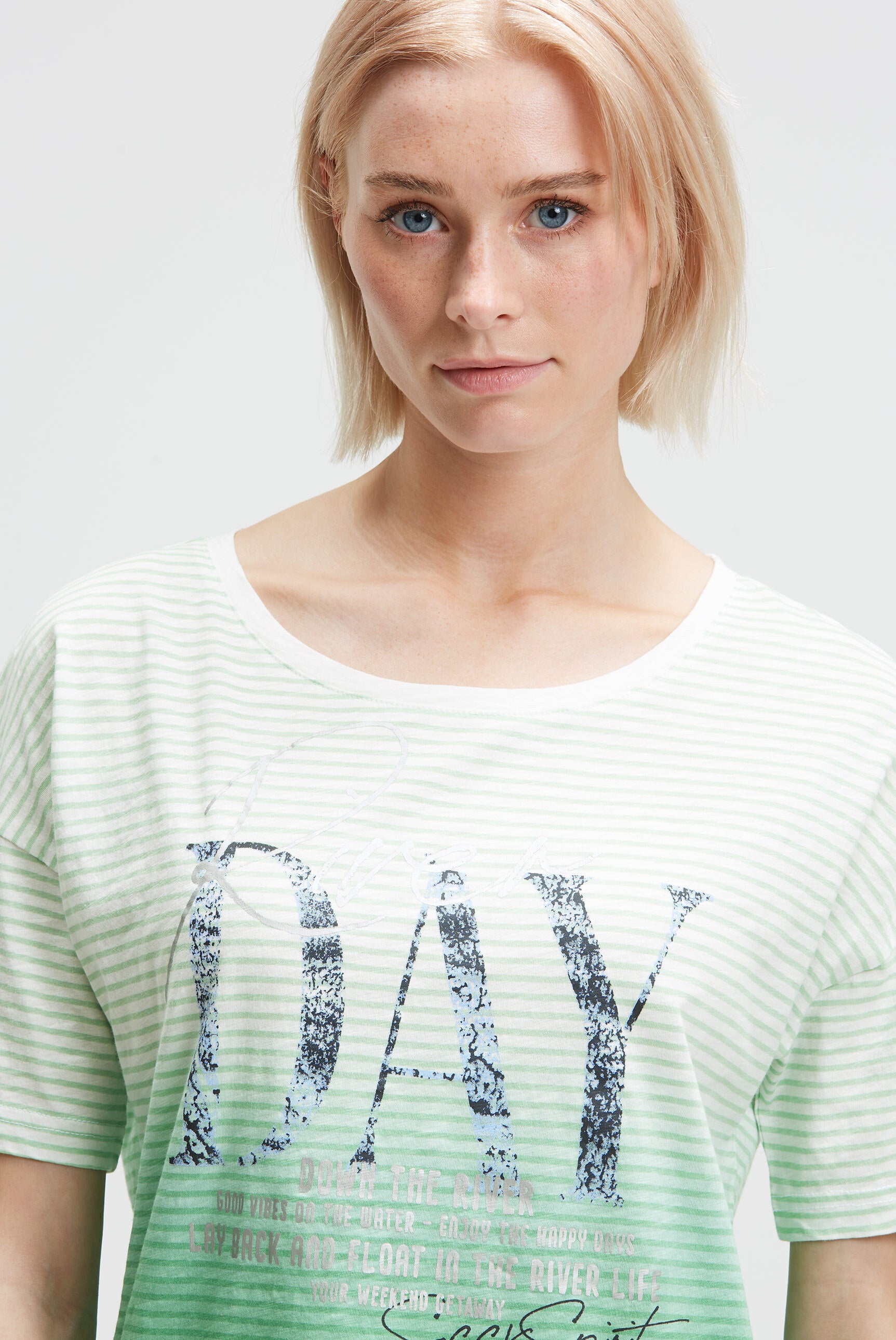 Koszulka w paski z efektem dip-dye i grafiką - 4