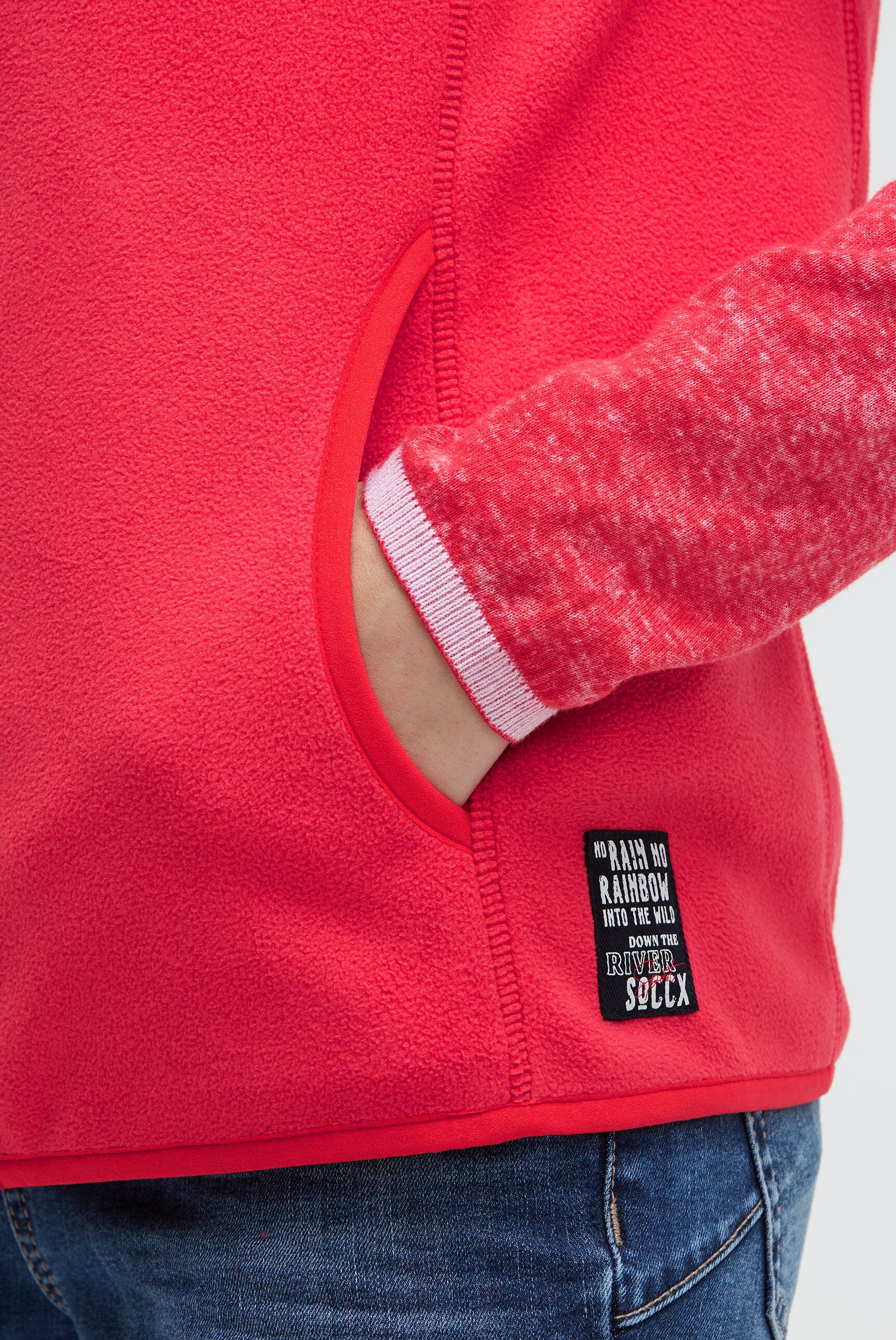 Kamizelka polarowa z grafiką na plecach - 7