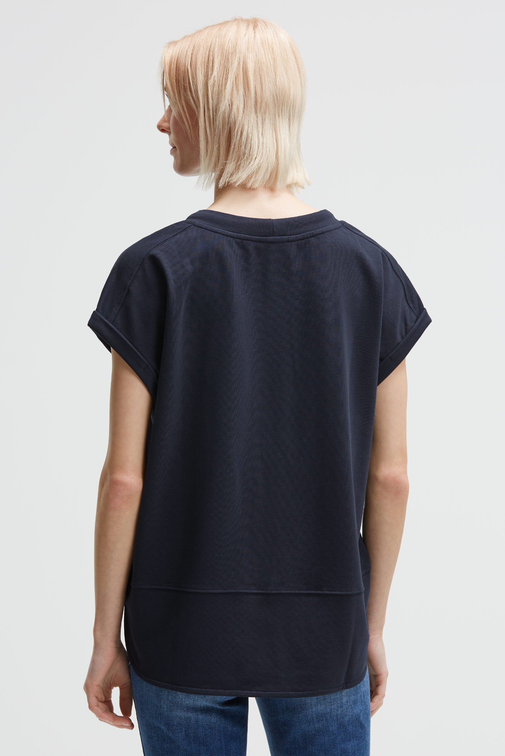 Oversize’owa koszulka z grafiką z kamieni