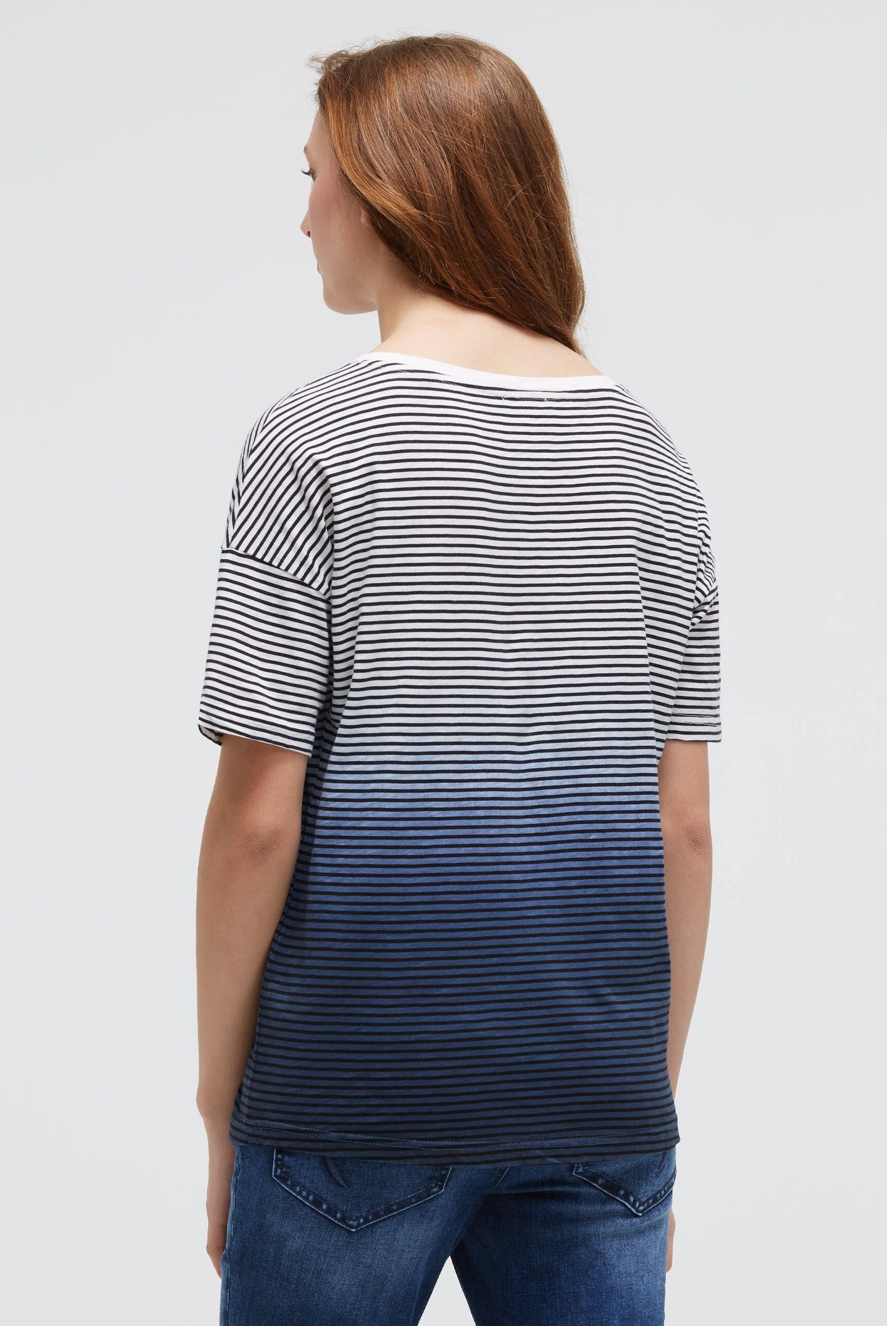 Koszulka w paski z efektem dip-dye i grafiką - 5