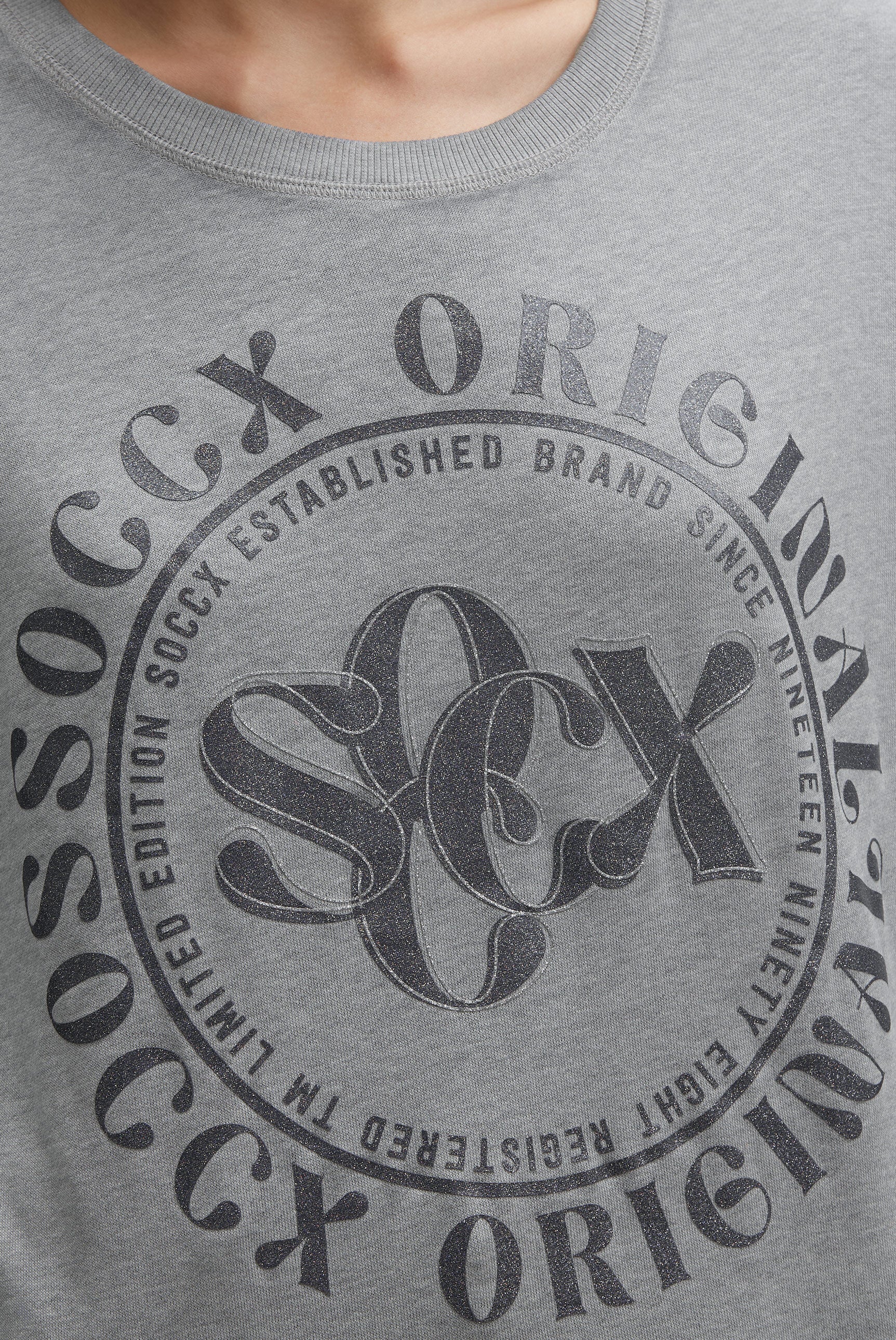 Bluza z brokatowym wzorem - 6