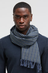 Szalik w kratę z delikatnej tkaniny