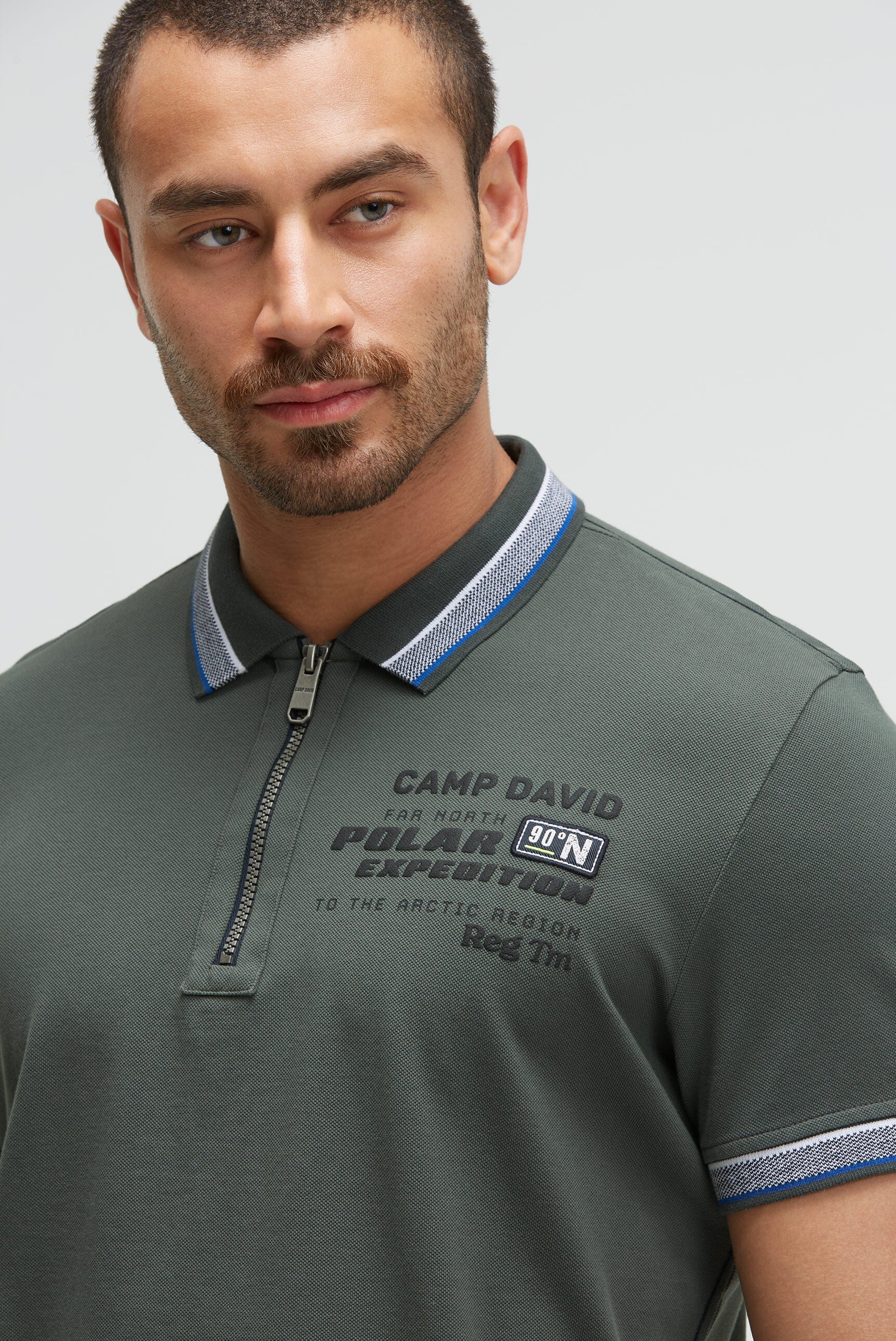 Polo piké z zamkiem i Artworkiem na plecach - 5