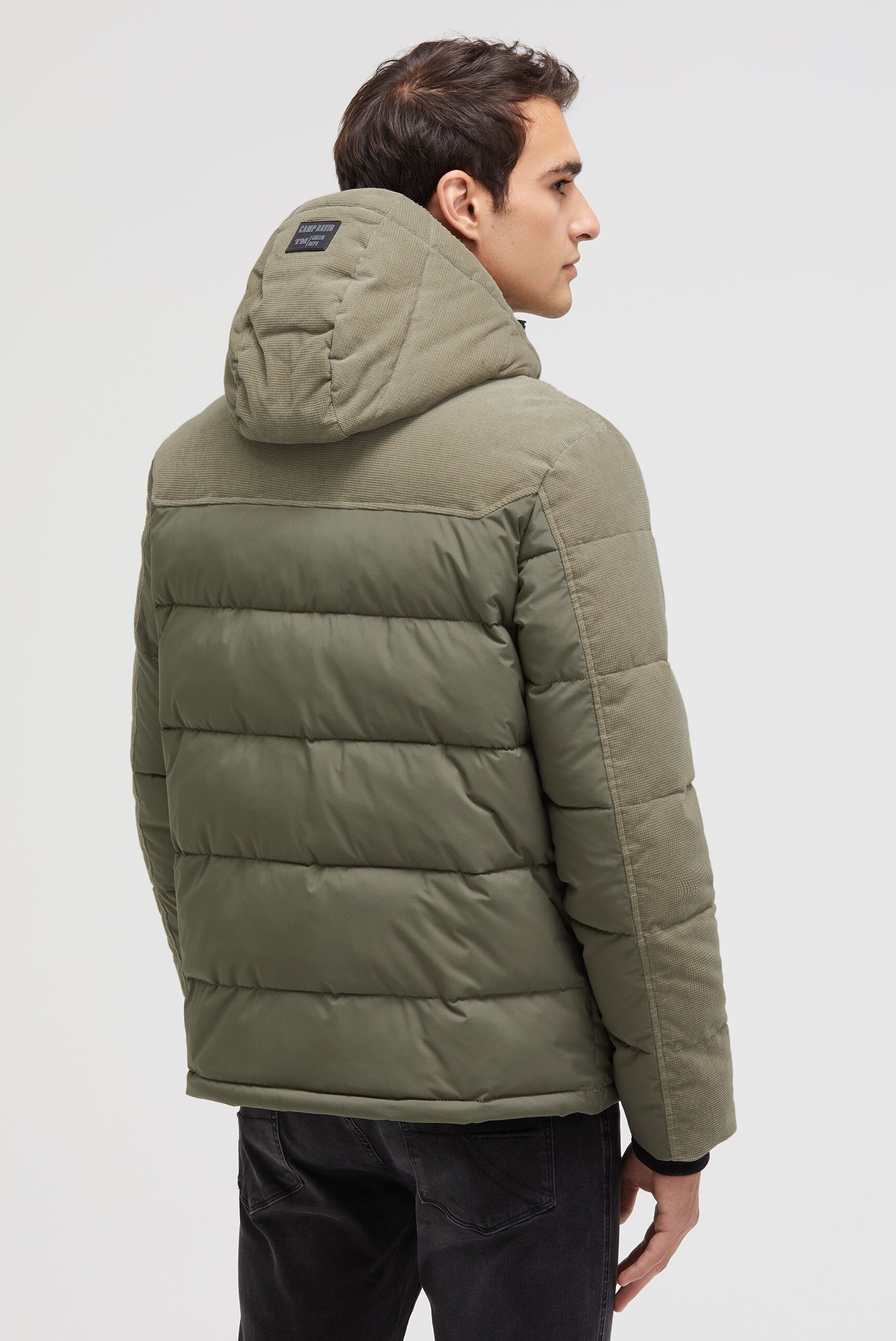 Pikowana kurtka w miksie materiałów z kapturem - 5