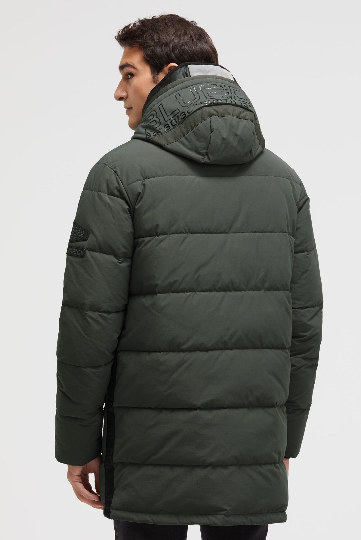 Parka pikowana z kapturem – stylizacja warstwowa - 5