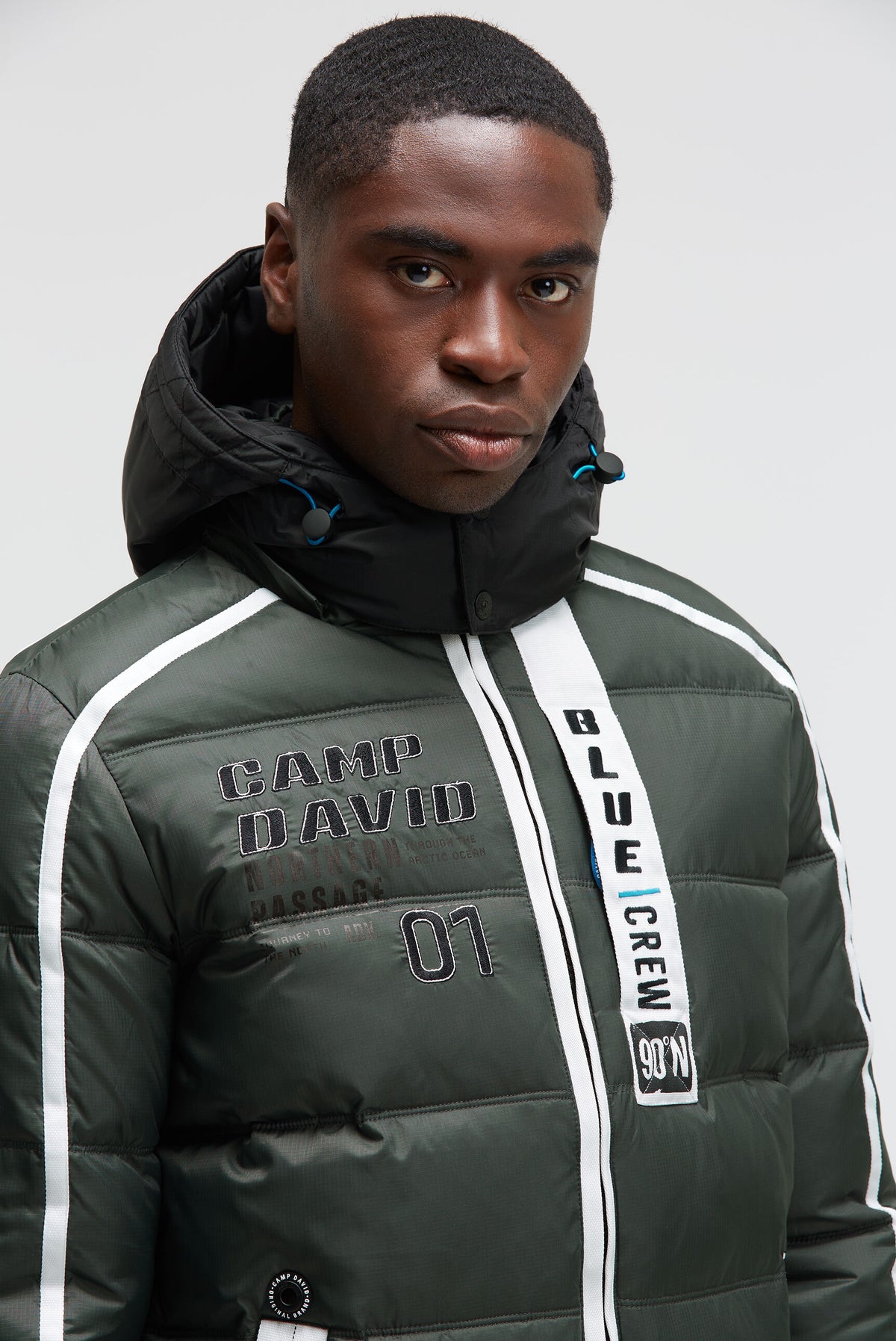 Lange Steppjacke mit Tapes, Patches und Kapuze dark forest - 4