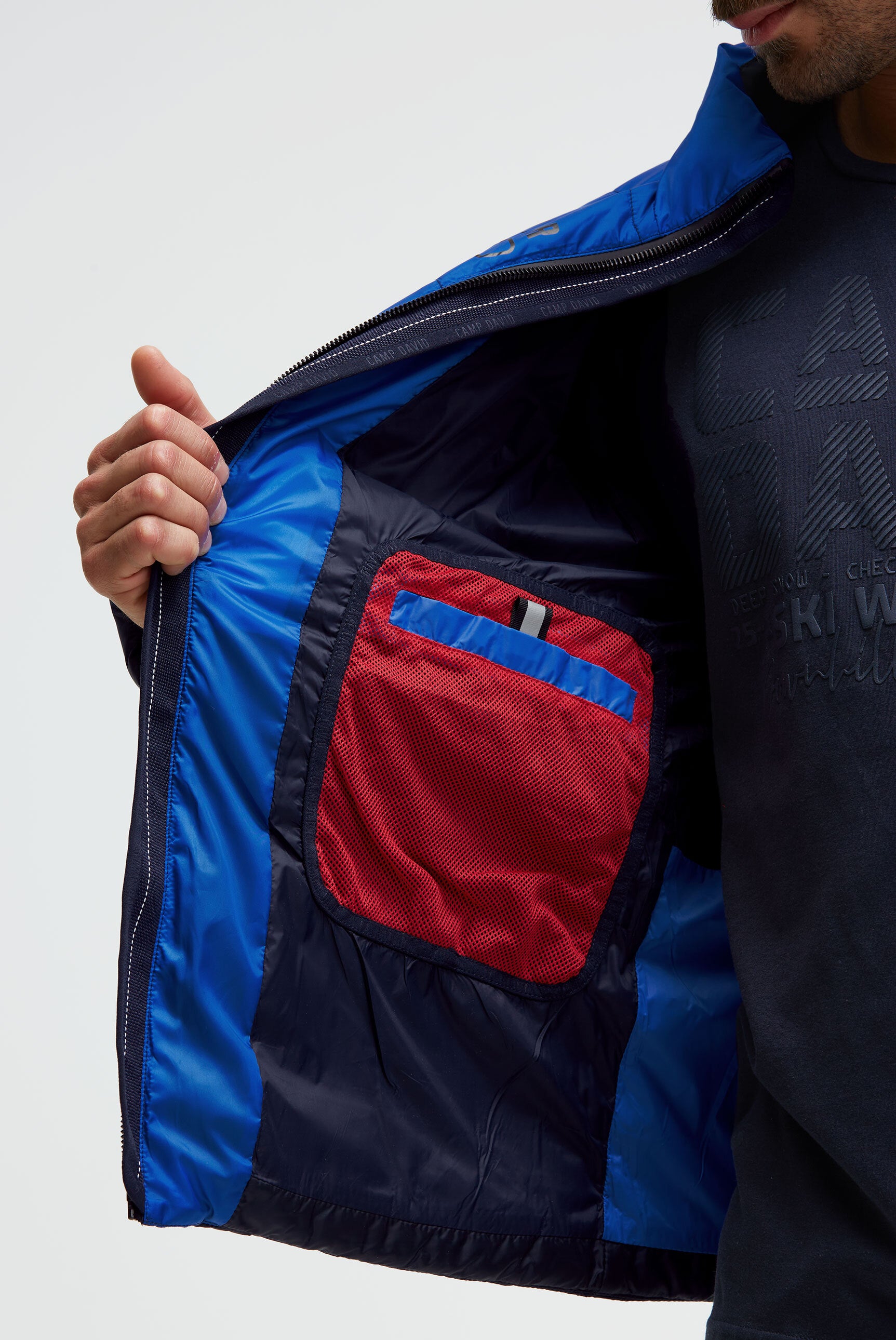 Pikowana kurtka z efektem dip-dye i nadrukami logo - 7