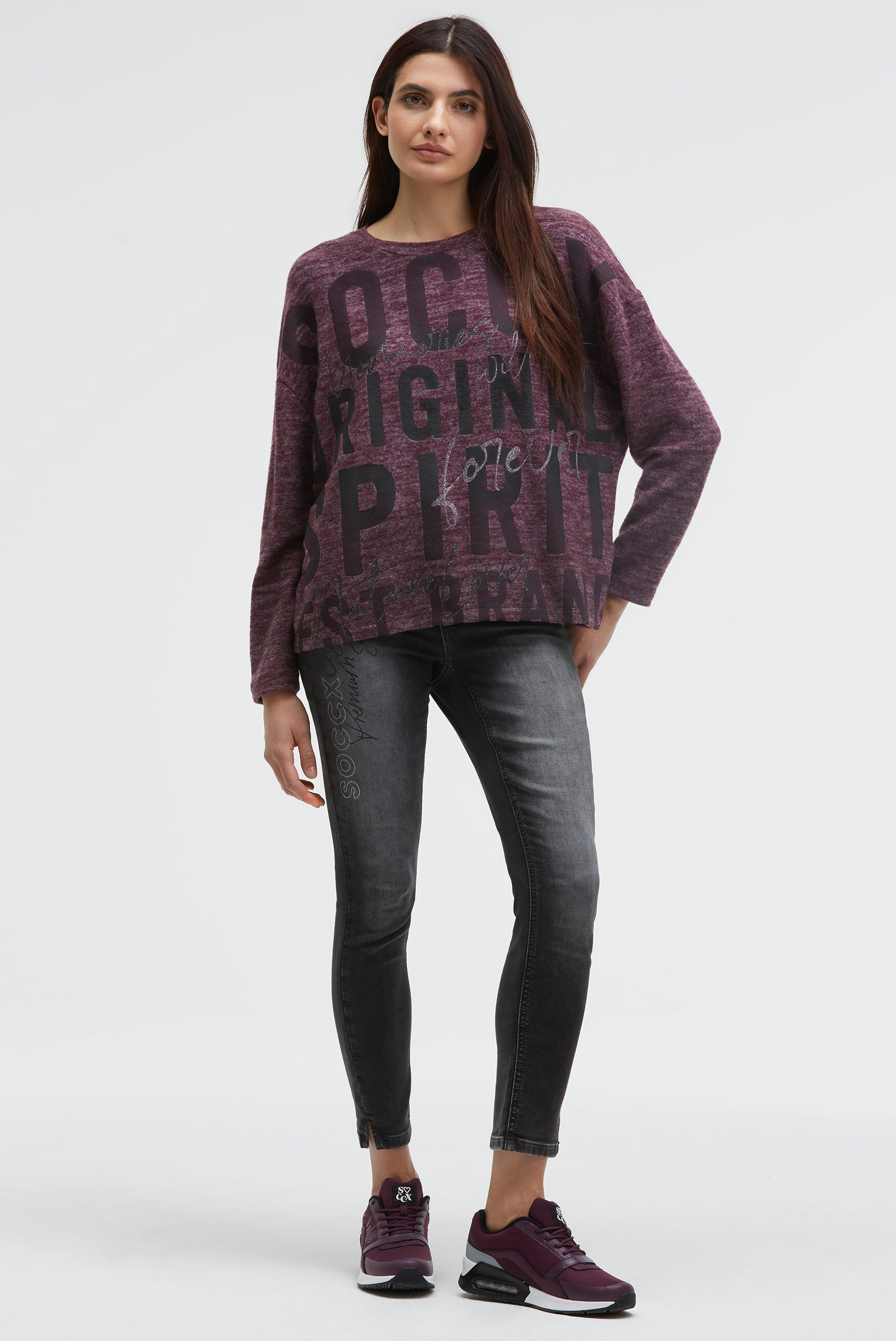 Flauschstrickpullover mit Logo Artwork - 3