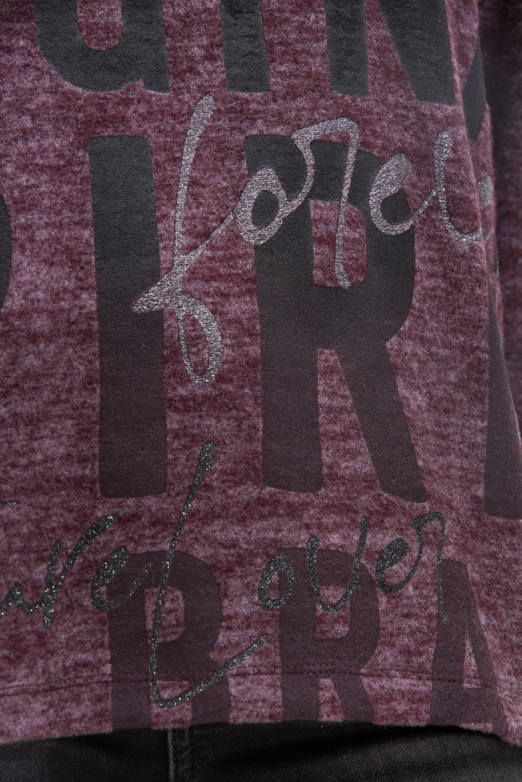 Flauschstrickpullover mit Logo Artwork - 6