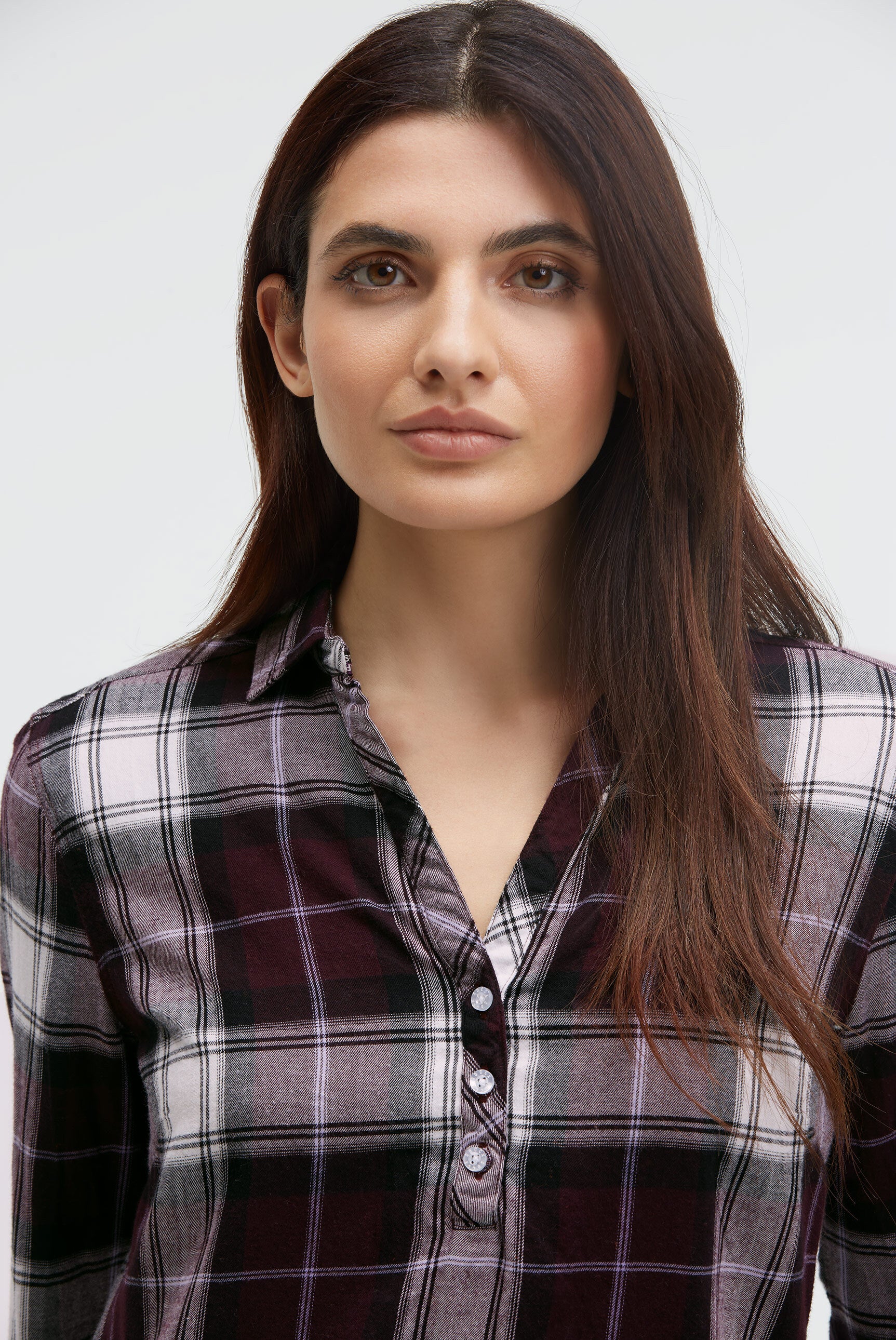 Koszula w kratę z krótką listwą guzikową - 3