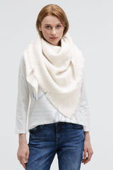 Szalik trójkątny z przędzy bouclé