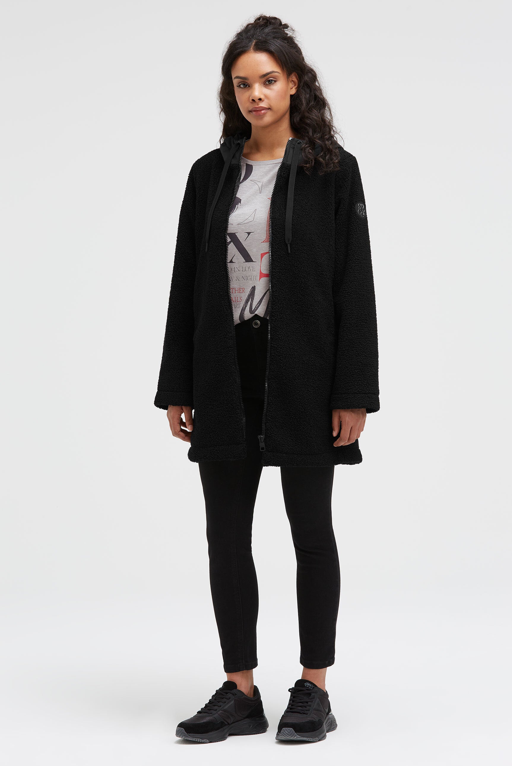 Krótki płaszcz z materiału bouclé z kapturem - 3