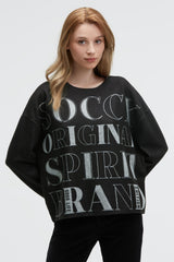 Sweter z miękkiej dzianiny z nadrukiem logo