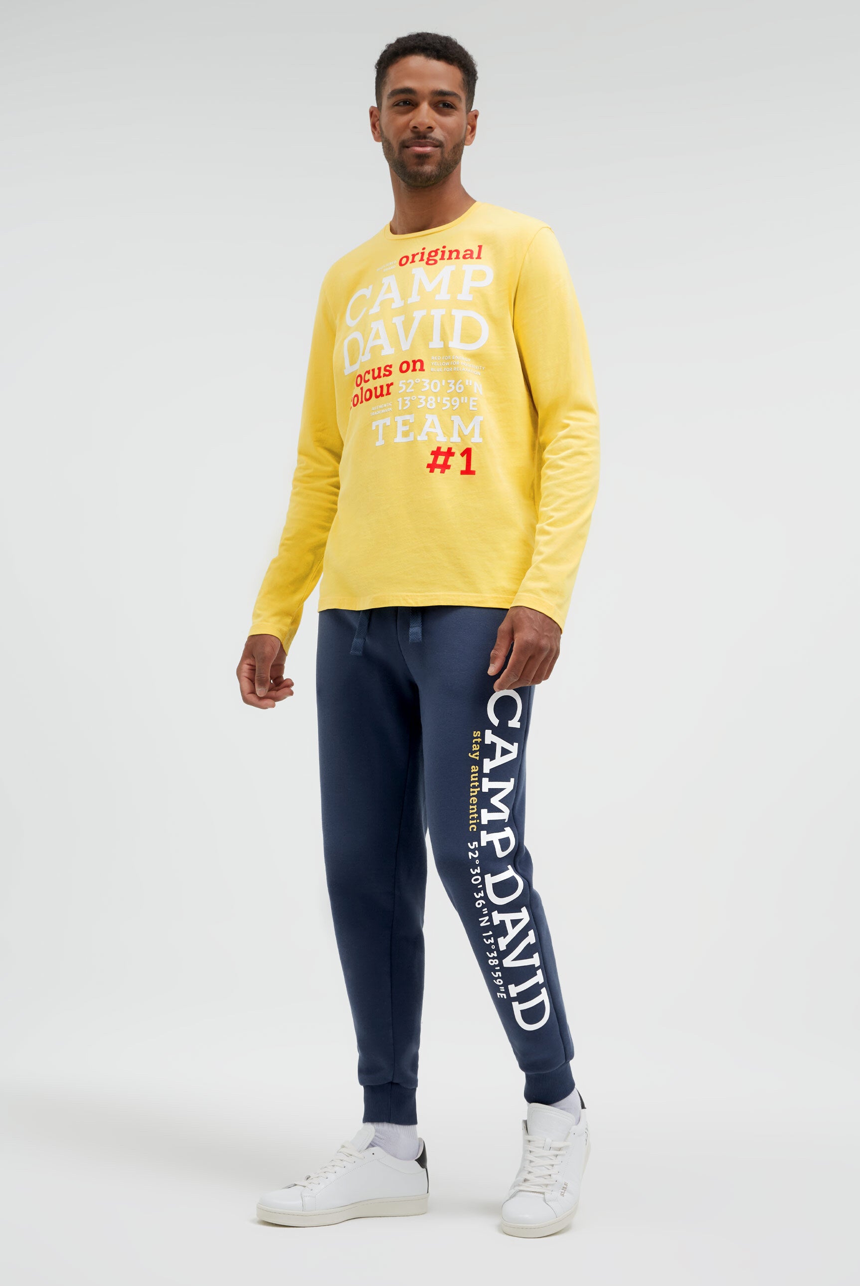 Spodnie dresowe z gumowym nadrukiem logo - 3