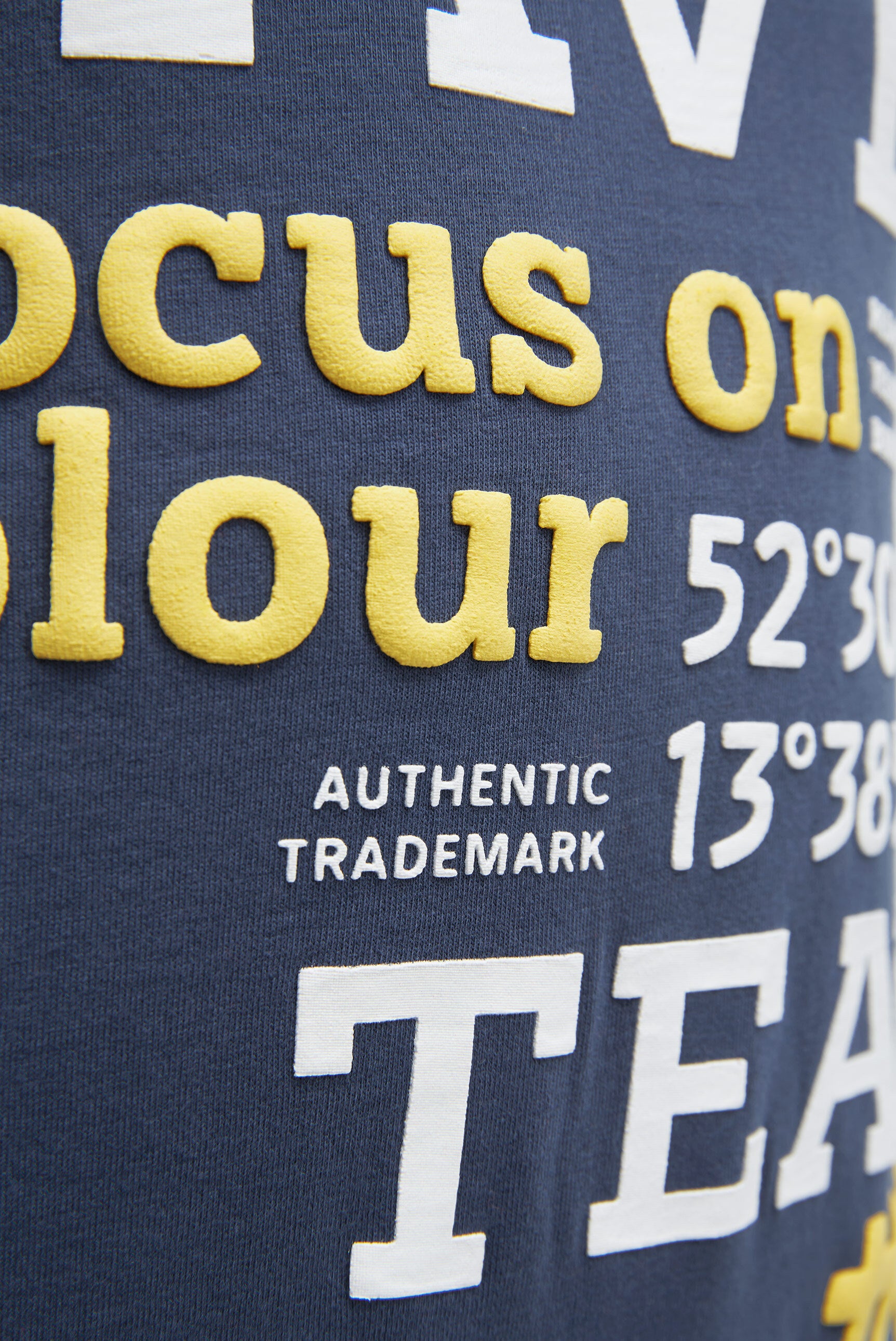 Longsleeve z gumowym nadrukiem - 6