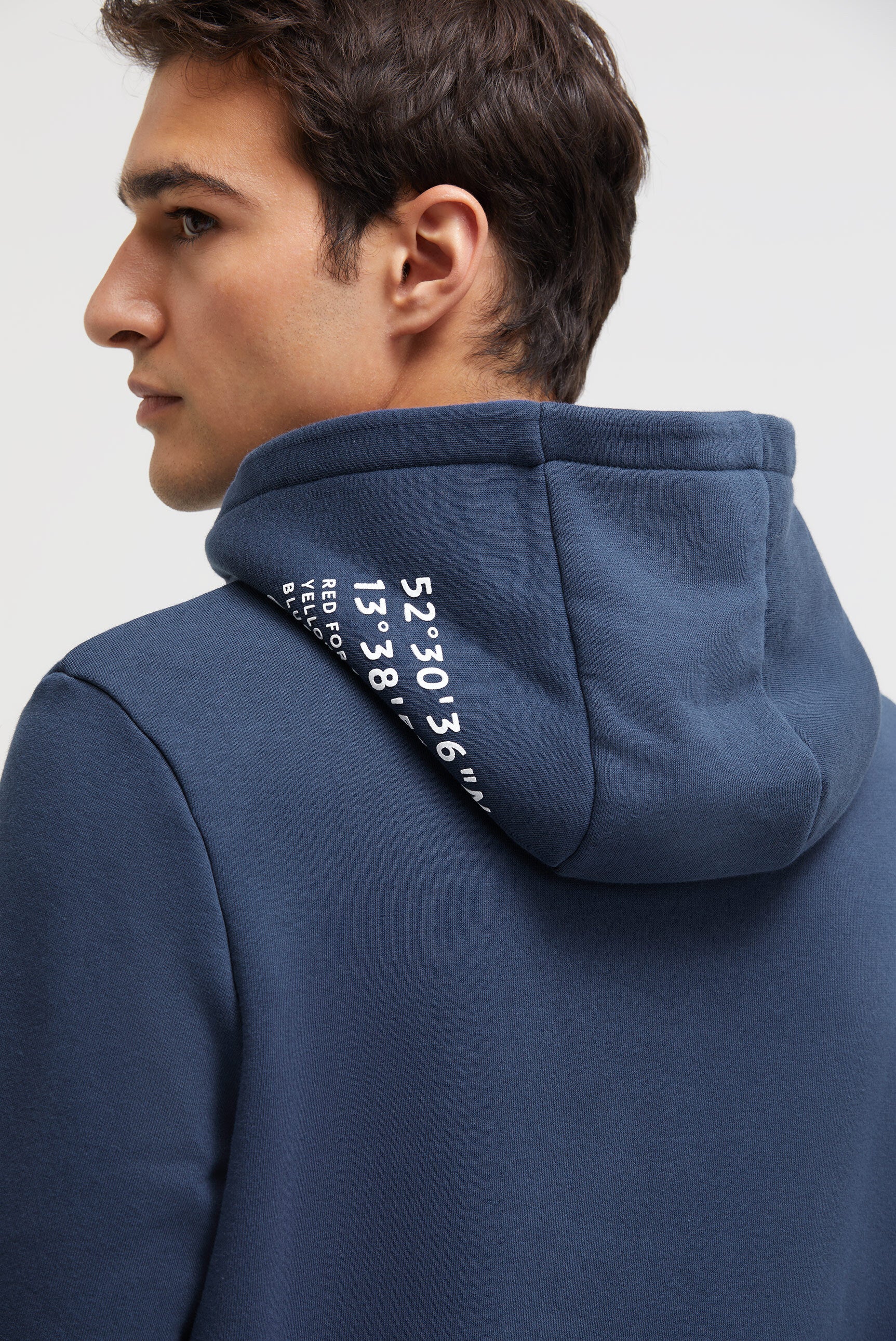 Hoodie z gumowymi nadrukami - 7