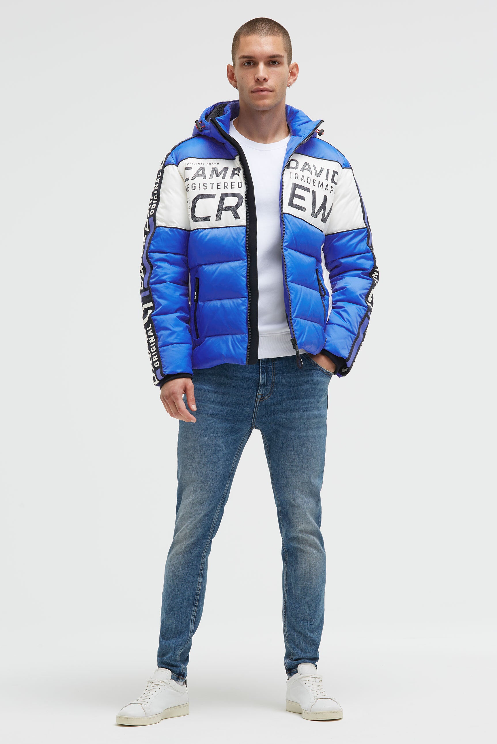 Steppjacke mit Colour-Blocking, Tapes, Artworks
