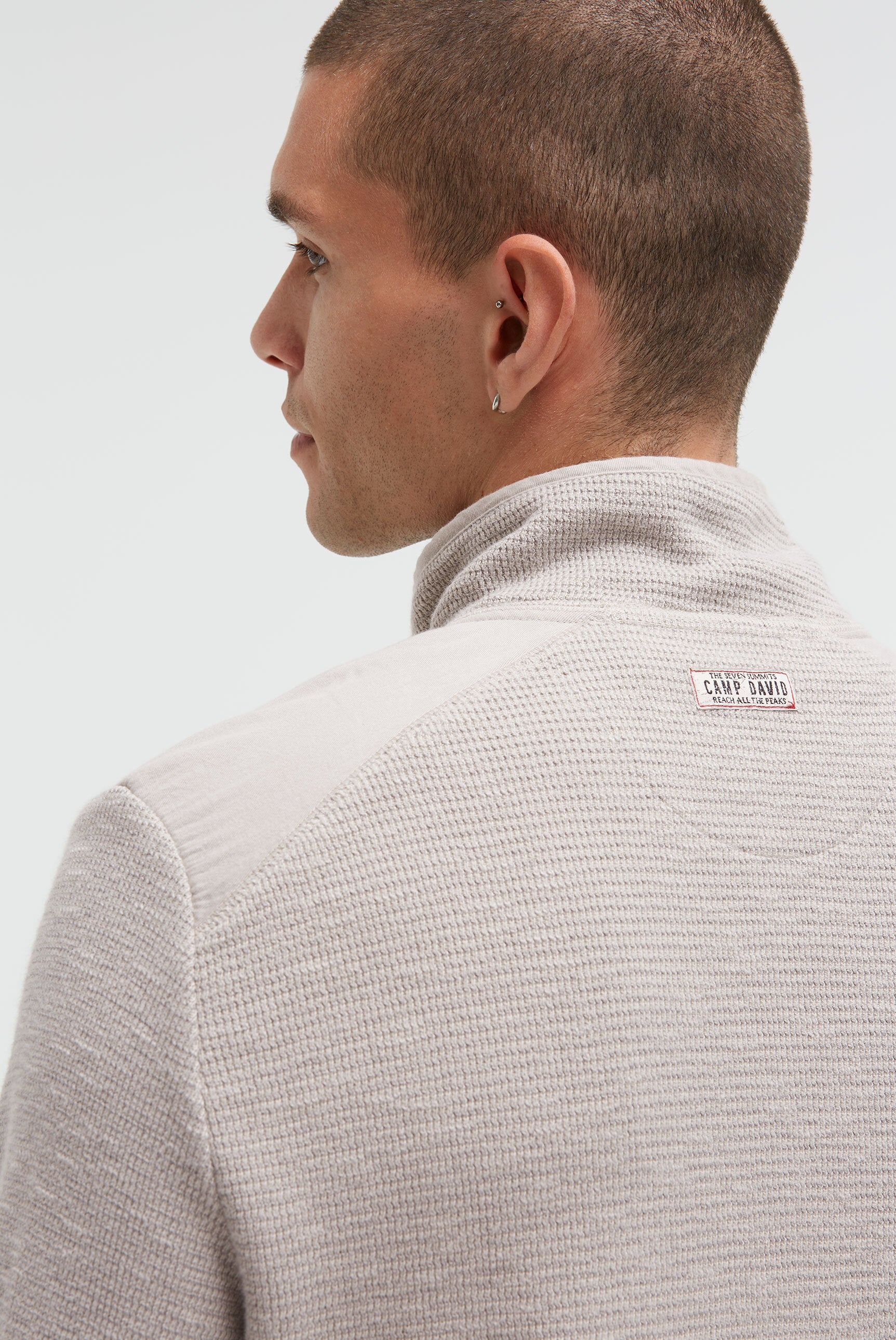 Sweatshirt Troyer z detalami z diagonalu - 5