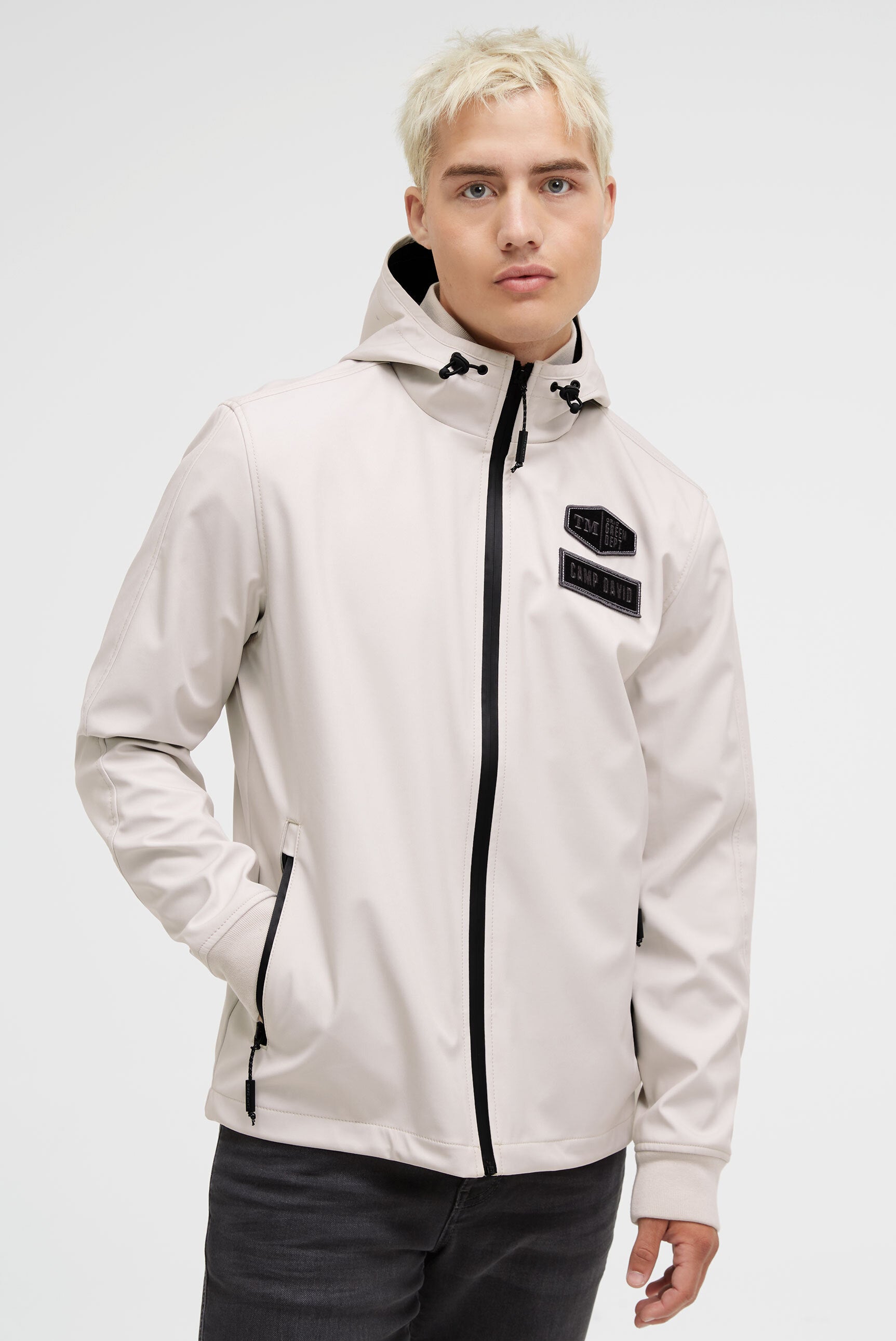 Softshellowa kurtka z tłoczeniem logo na plecach - 2