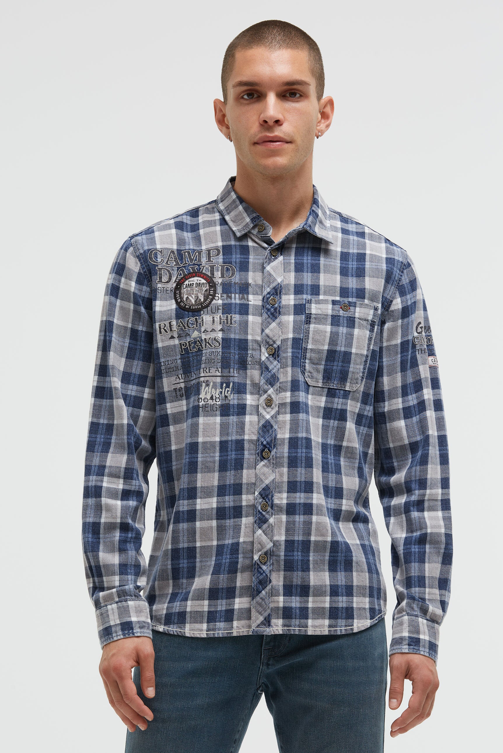 Koszula w kratę z nadrukami logo