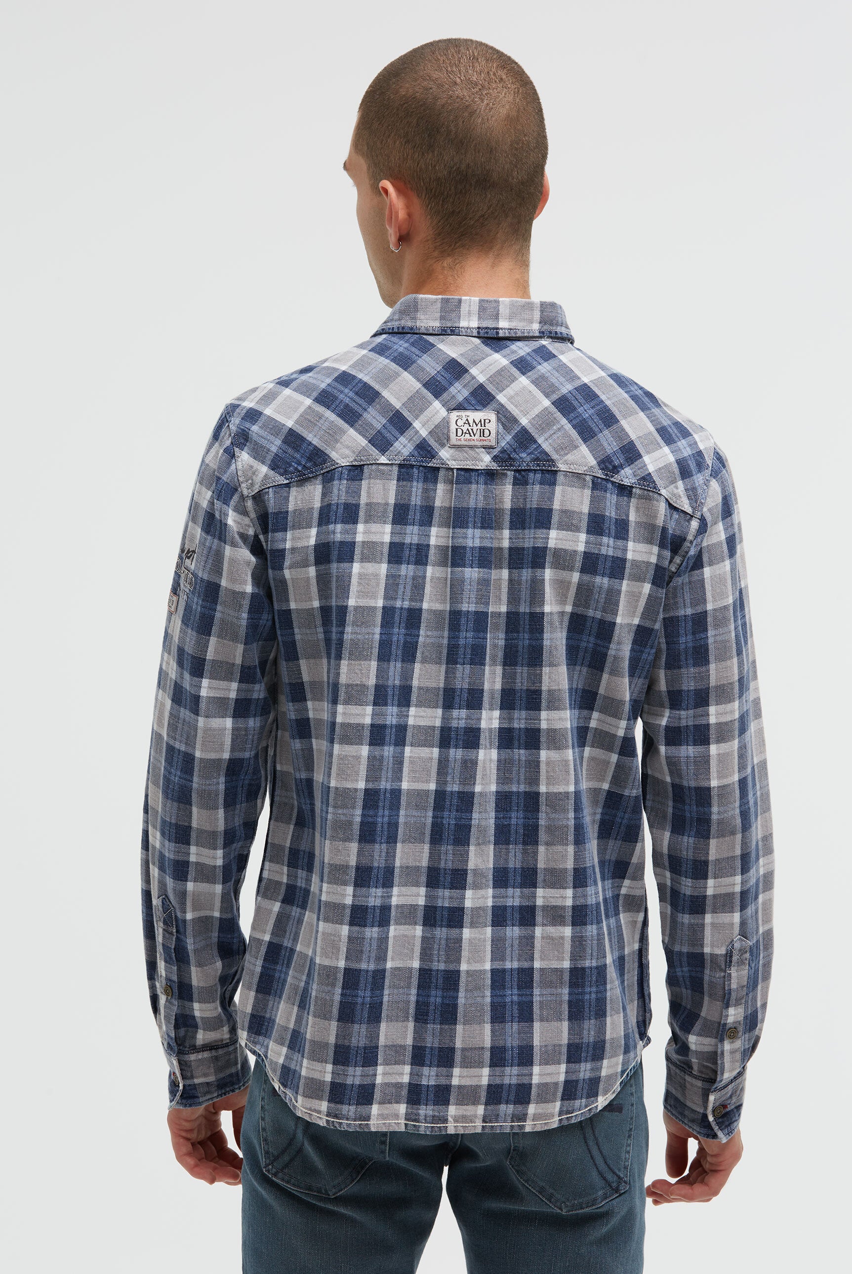 Koszula w kratę z nadrukami logo - 5