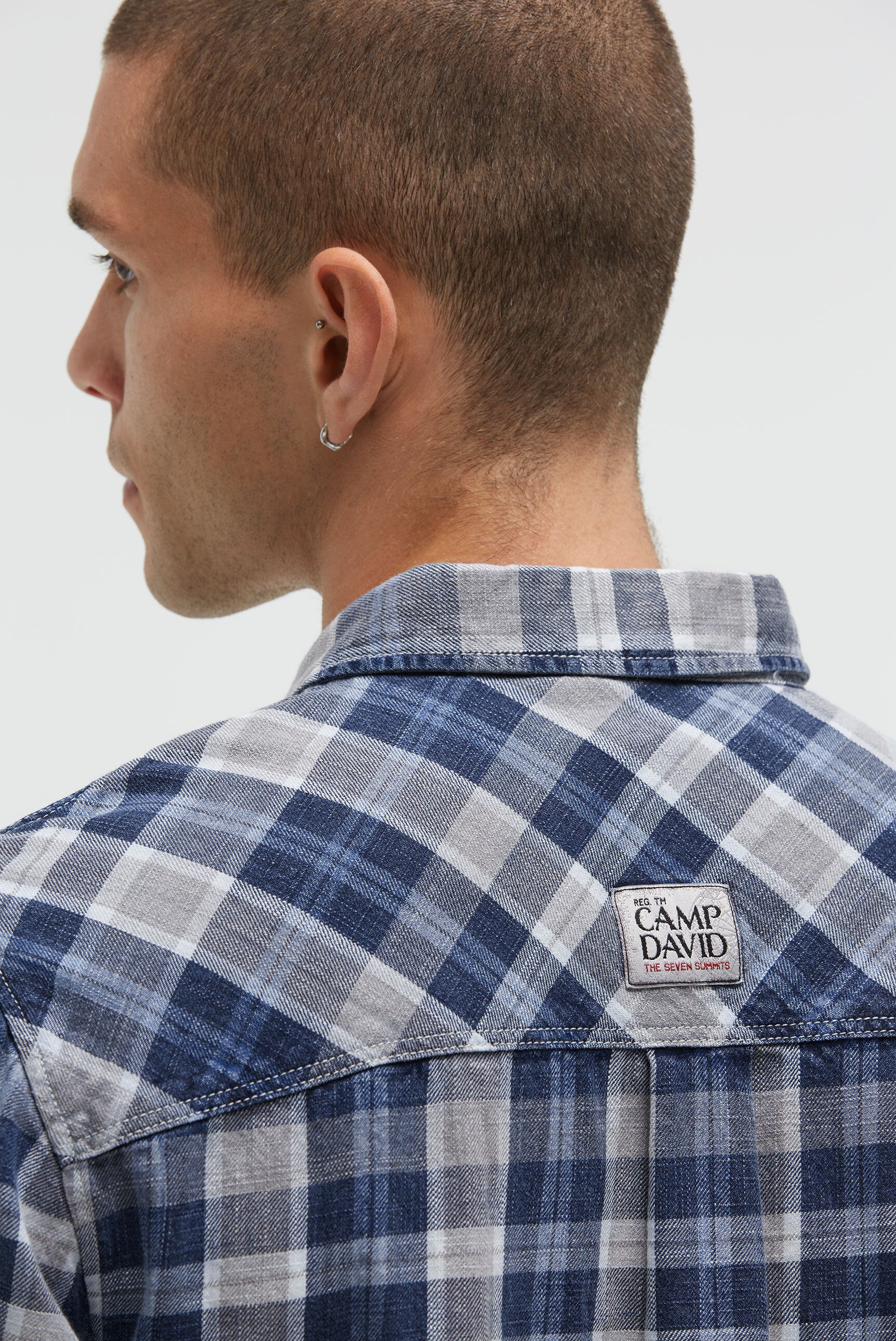 Koszula w kratę z nadrukami logo - 6