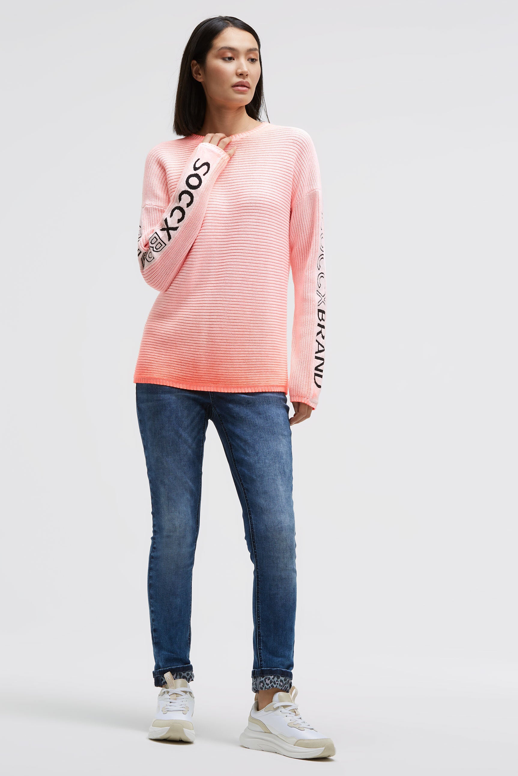 Pulower z wzorem intarsji na rękawach - 3