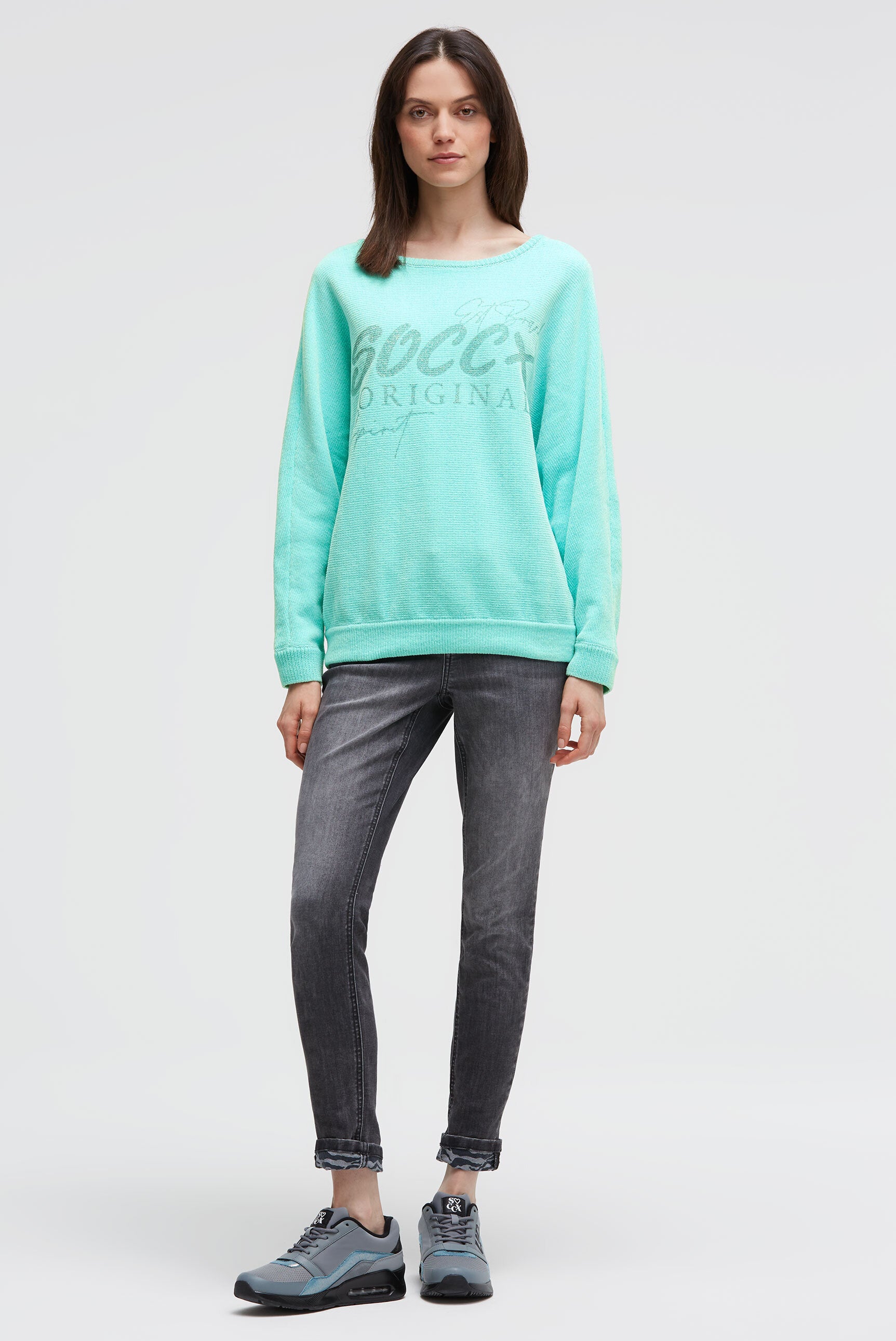 Pulower z chenille z nadrukiem glitter - 3