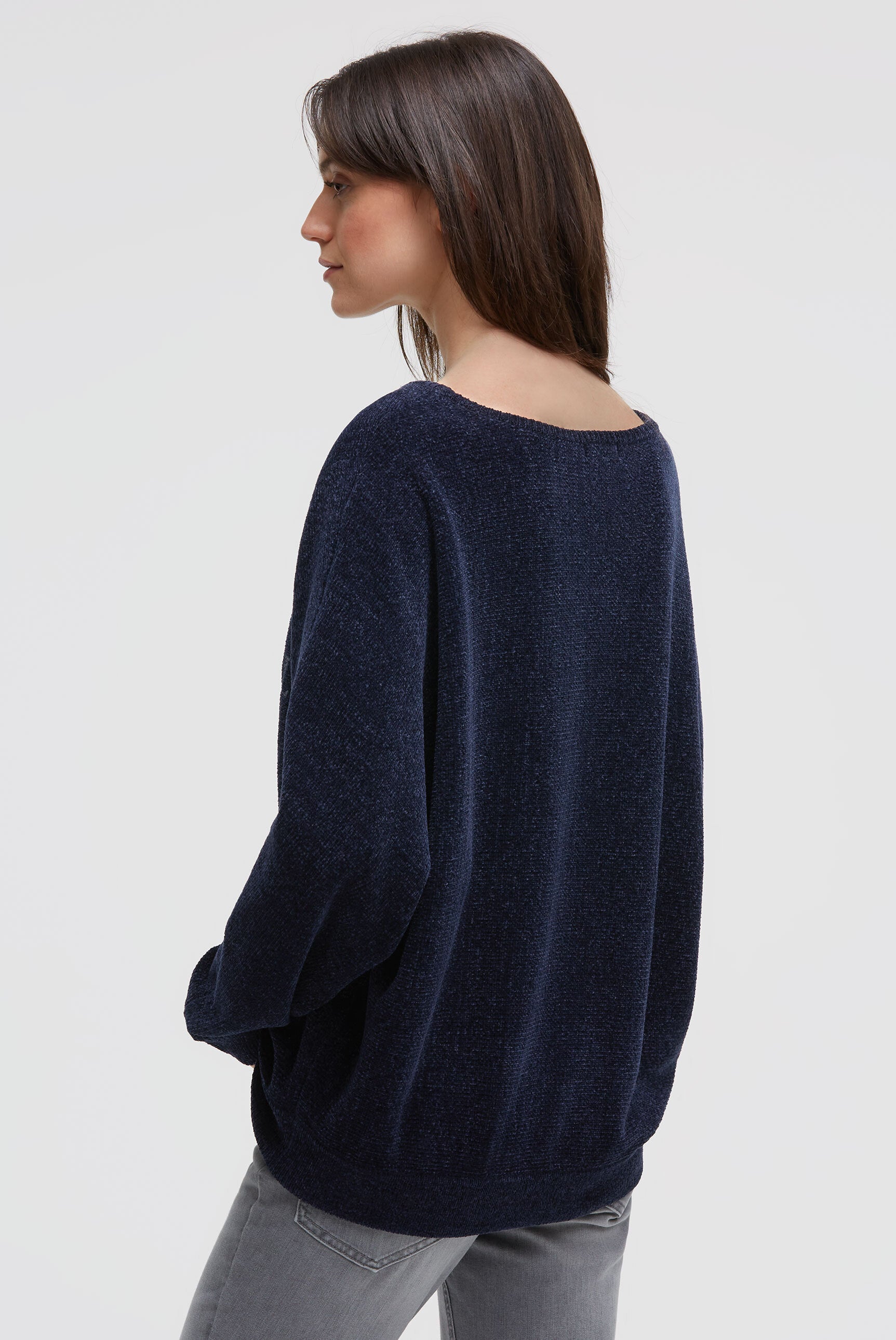 Pulower z chenille z nadrukiem glitter - 5