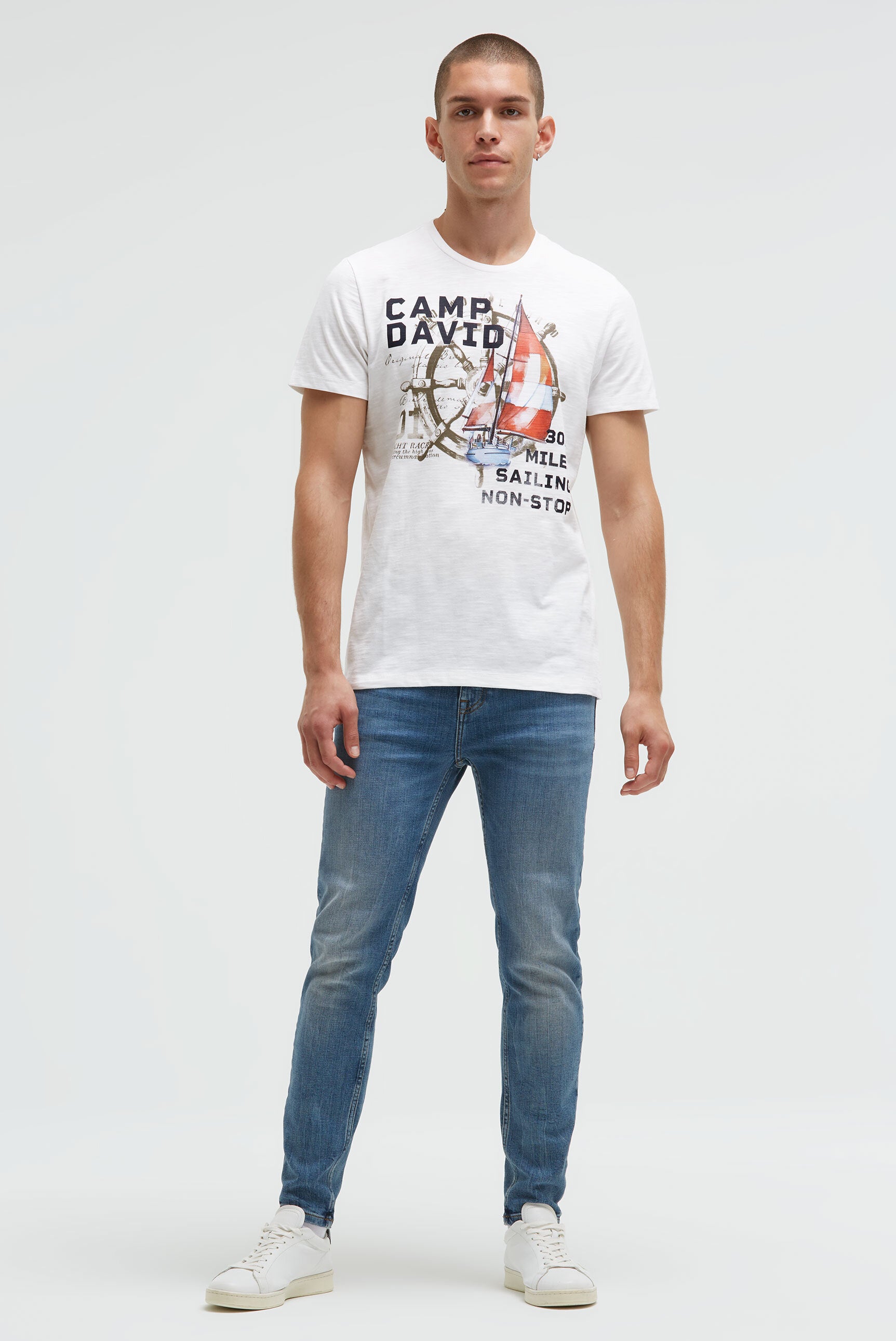 T-shirt z okrągłym dekoltem i nadrukiem fotograficznym