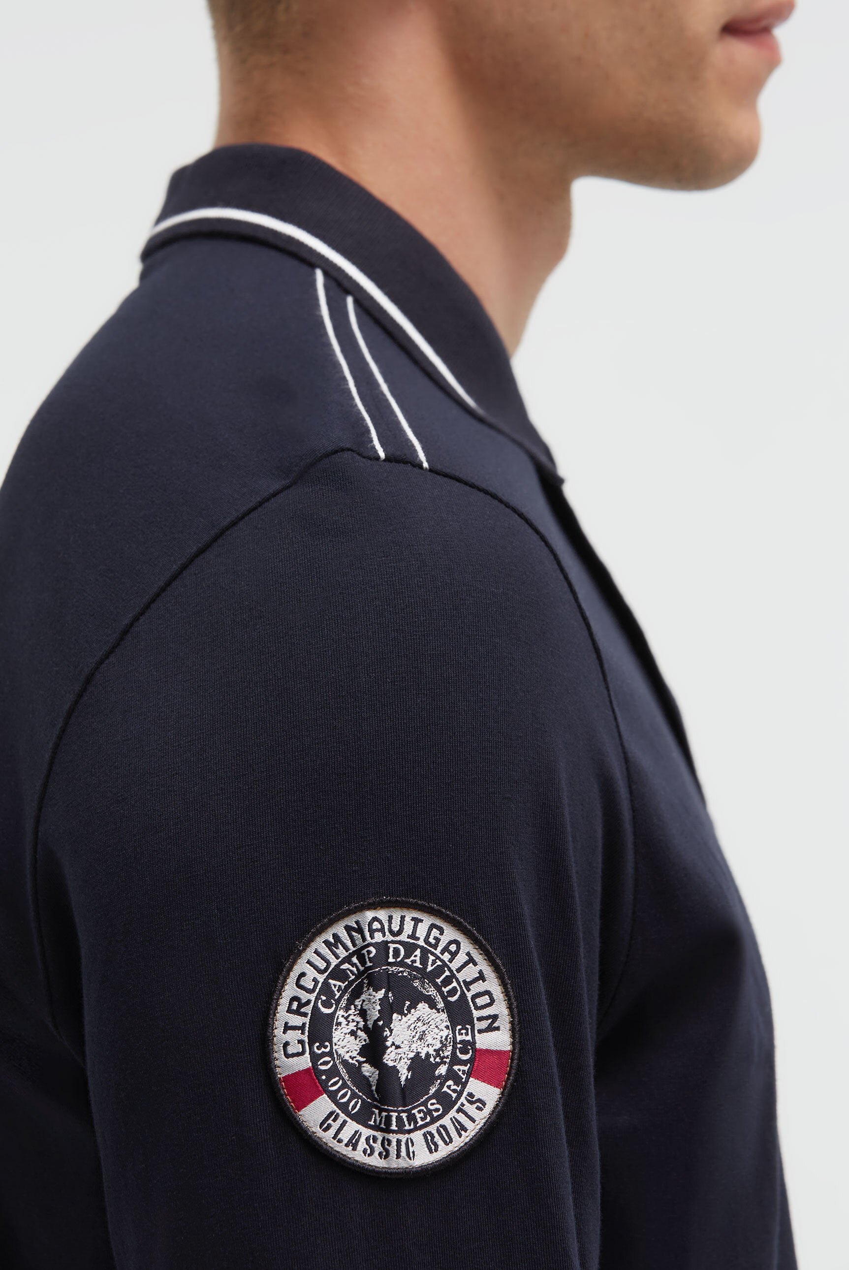 Polo z długim rękawem i nadrukiem na plecach - 7