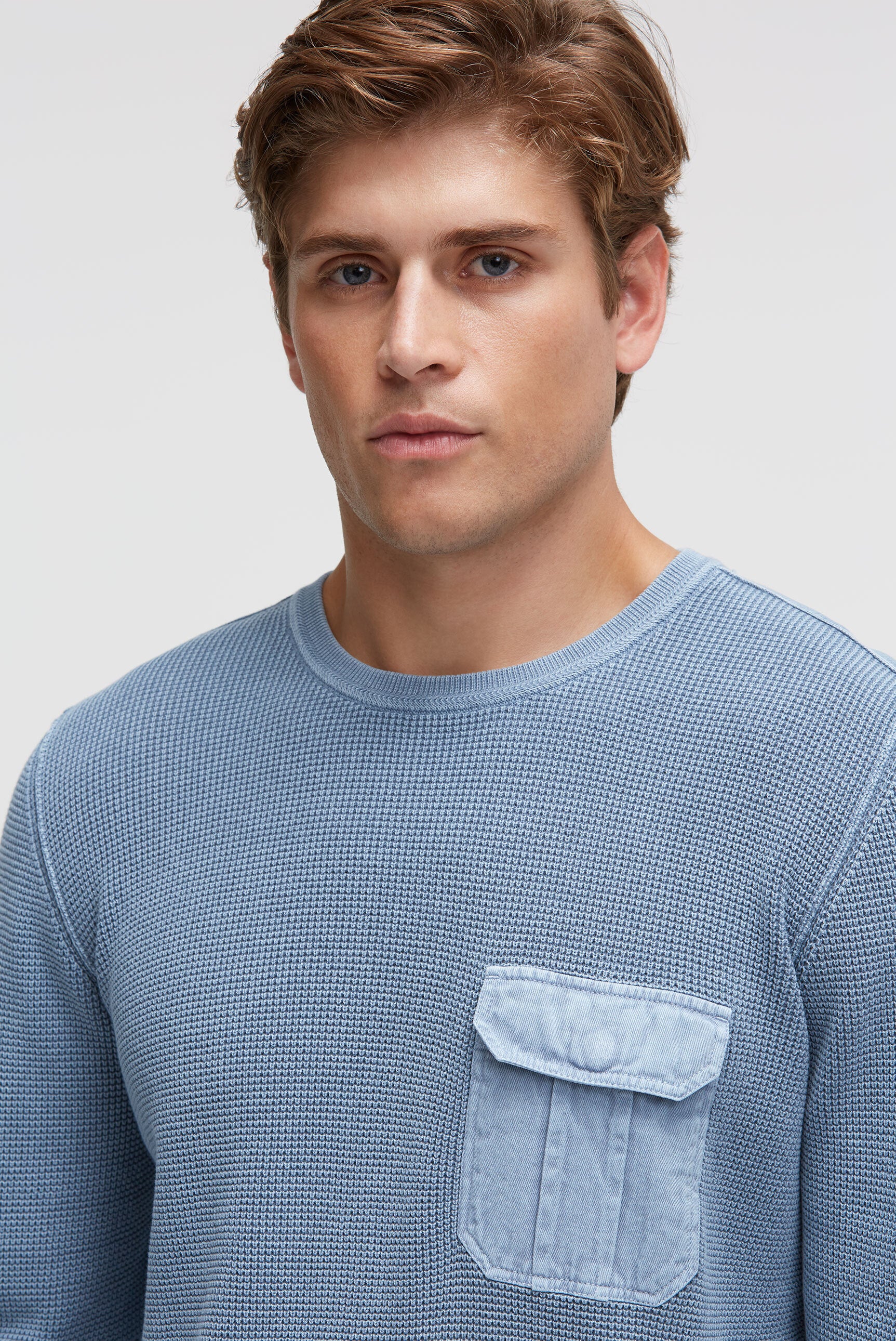 Pullover mit Strickmuster und Brusttasche vintage blue