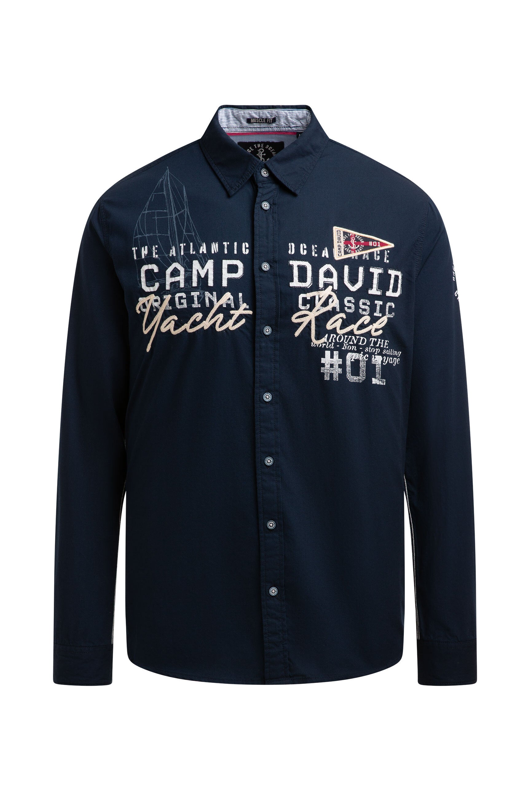 Strukturalna koszula z długim rękawem i aplikacjami logo