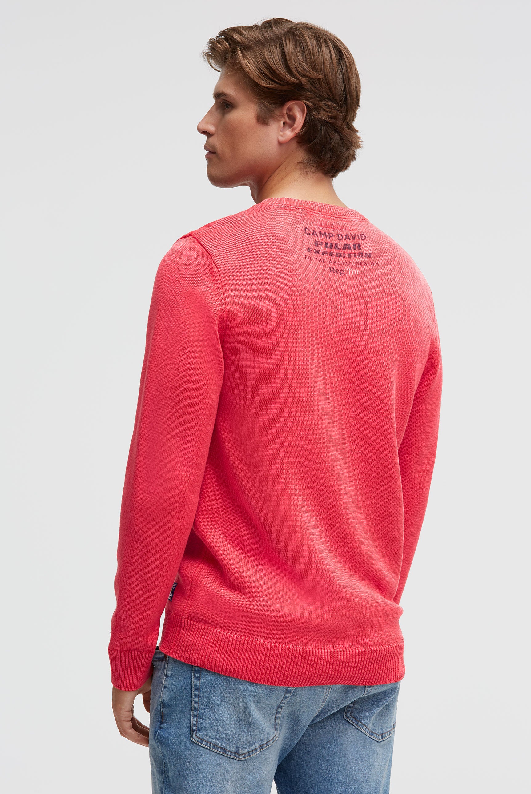 Sweter z okrągłym dekoltem i nadrukami logo